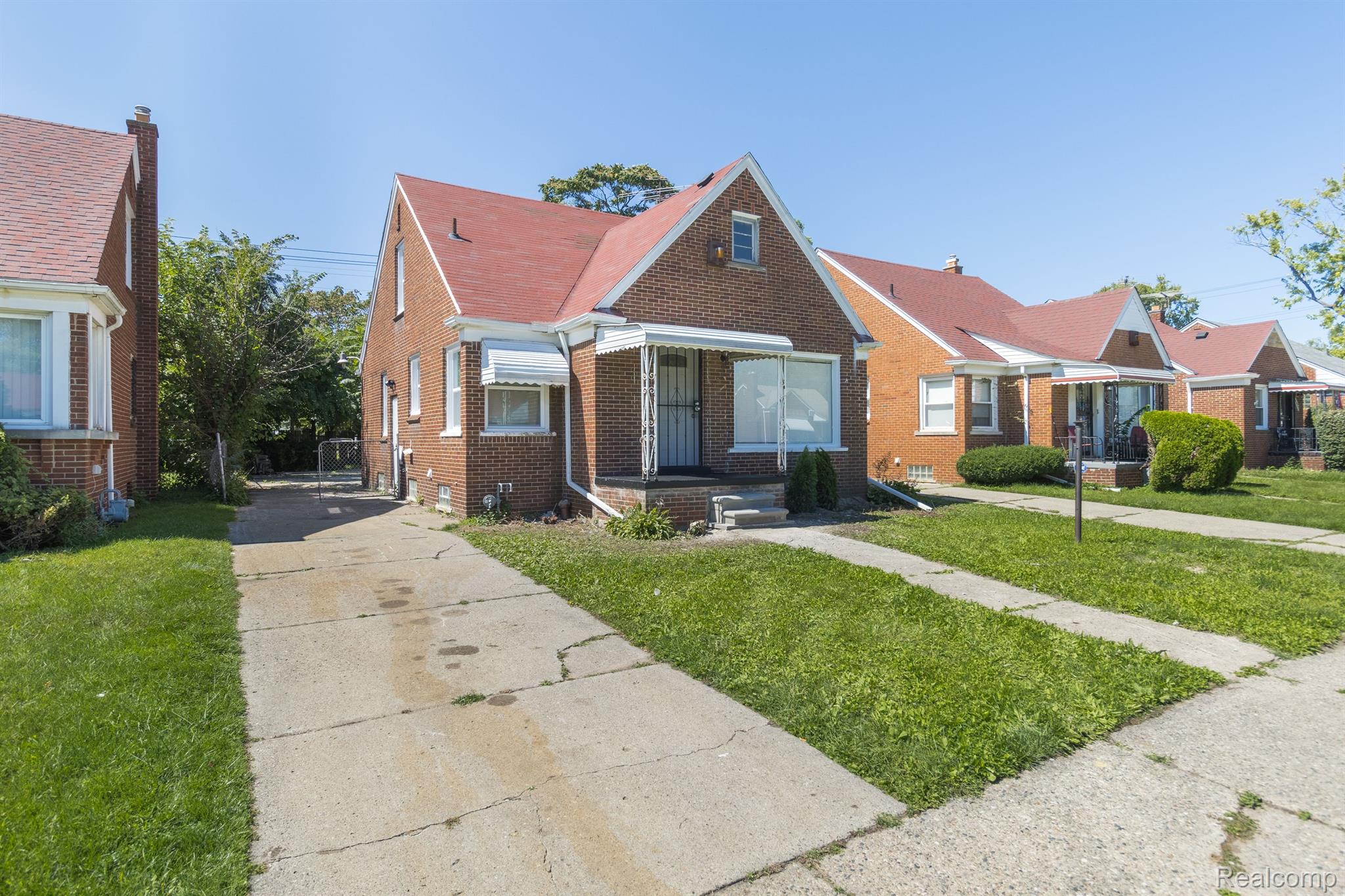 20045 STRATHMOOR Street