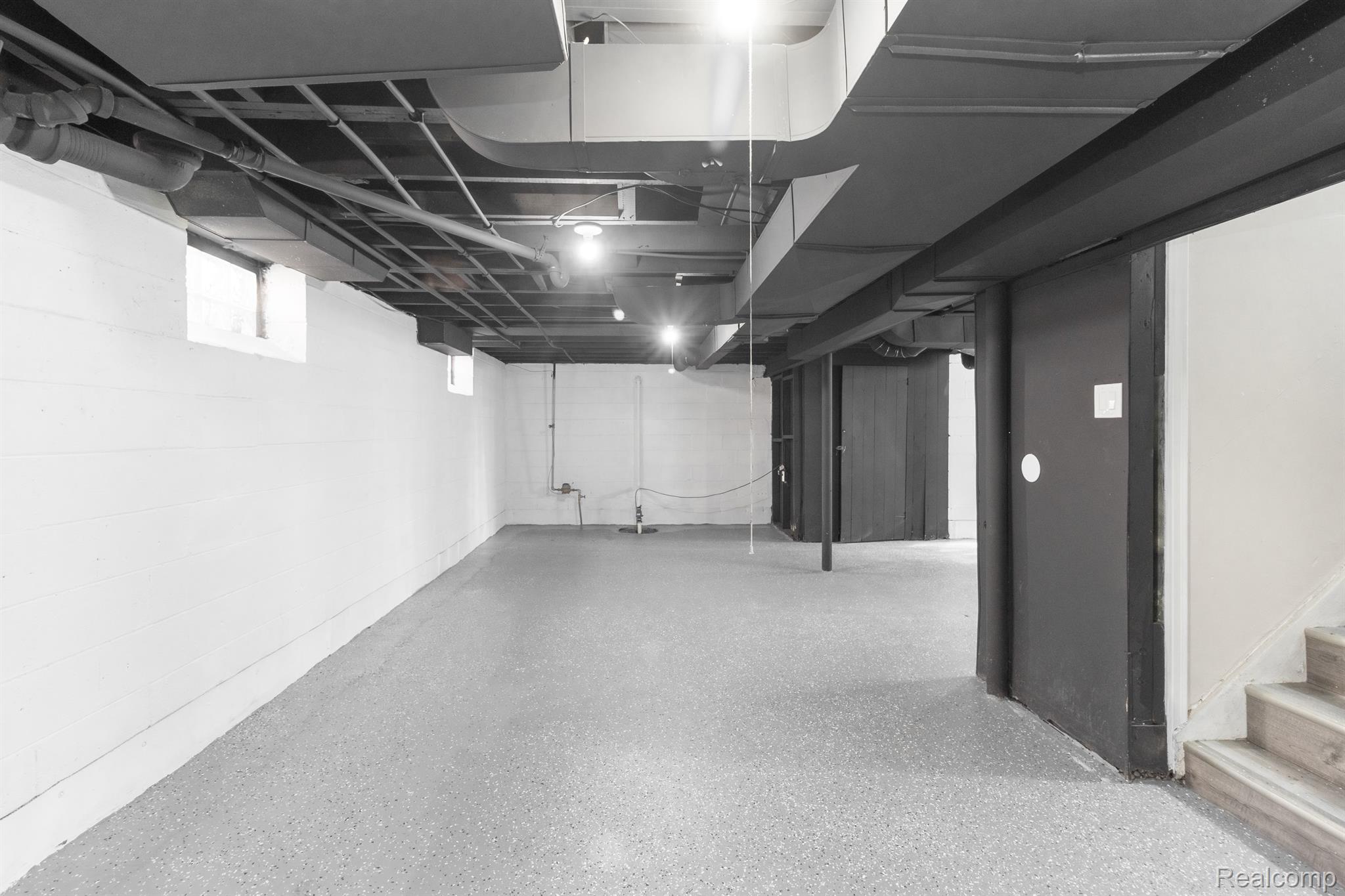 20045 STRATHMOOR Street