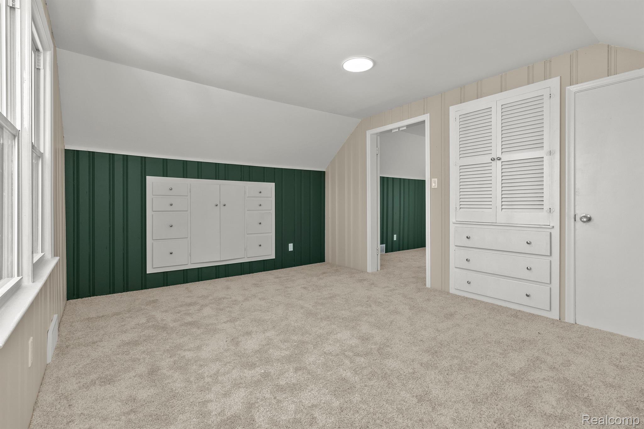 20045 STRATHMOOR Street