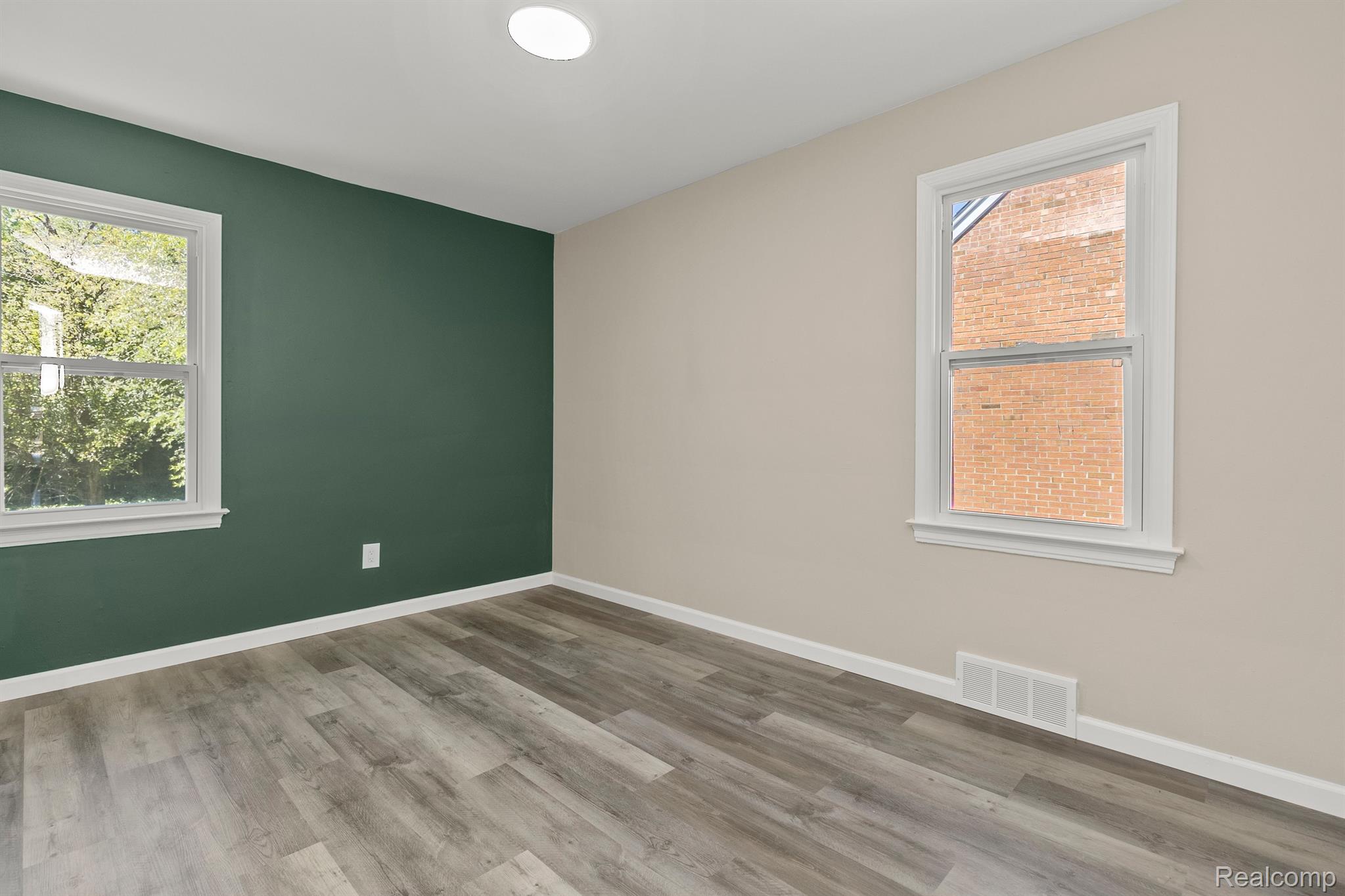 20045 STRATHMOOR Street