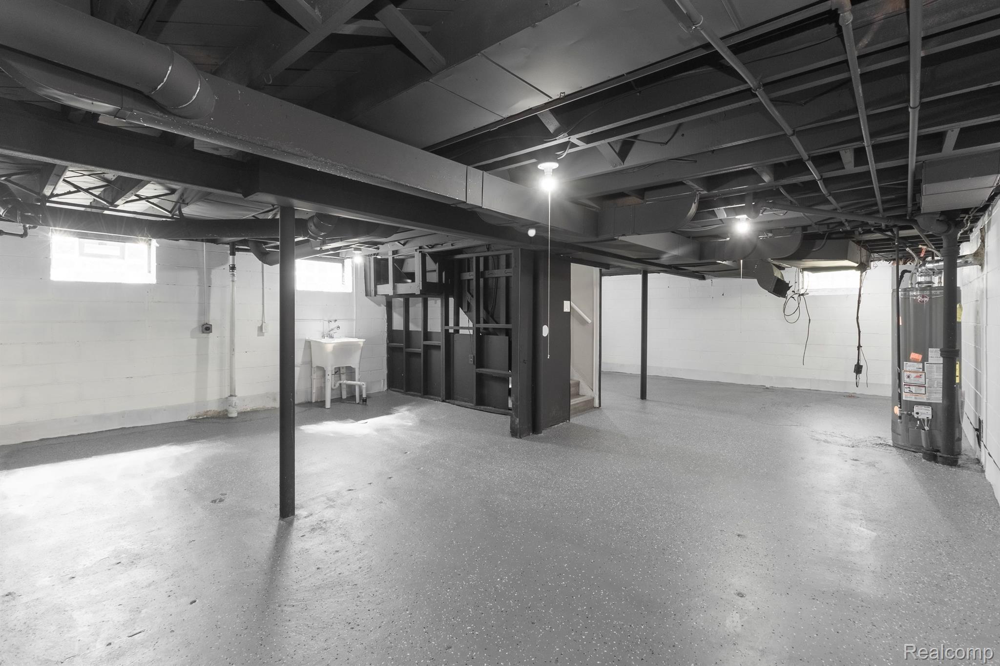 20045 STRATHMOOR Street