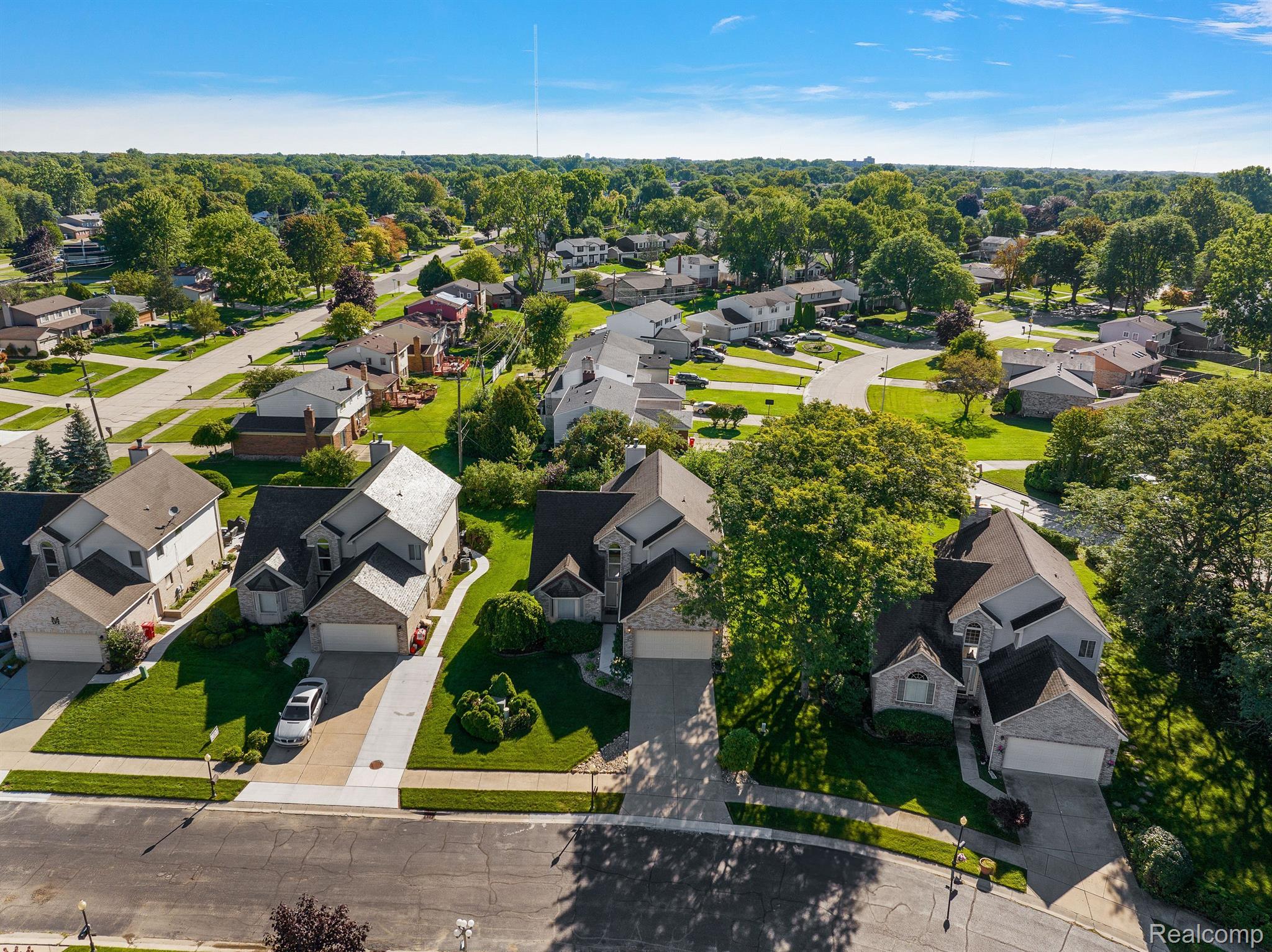 25878 GOLF POINTE Drive