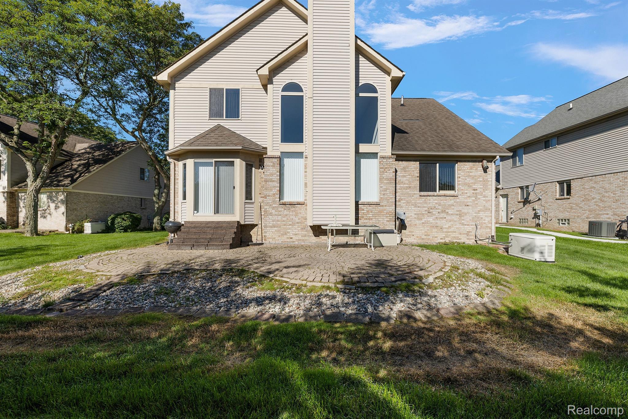 25878 GOLF POINTE Drive