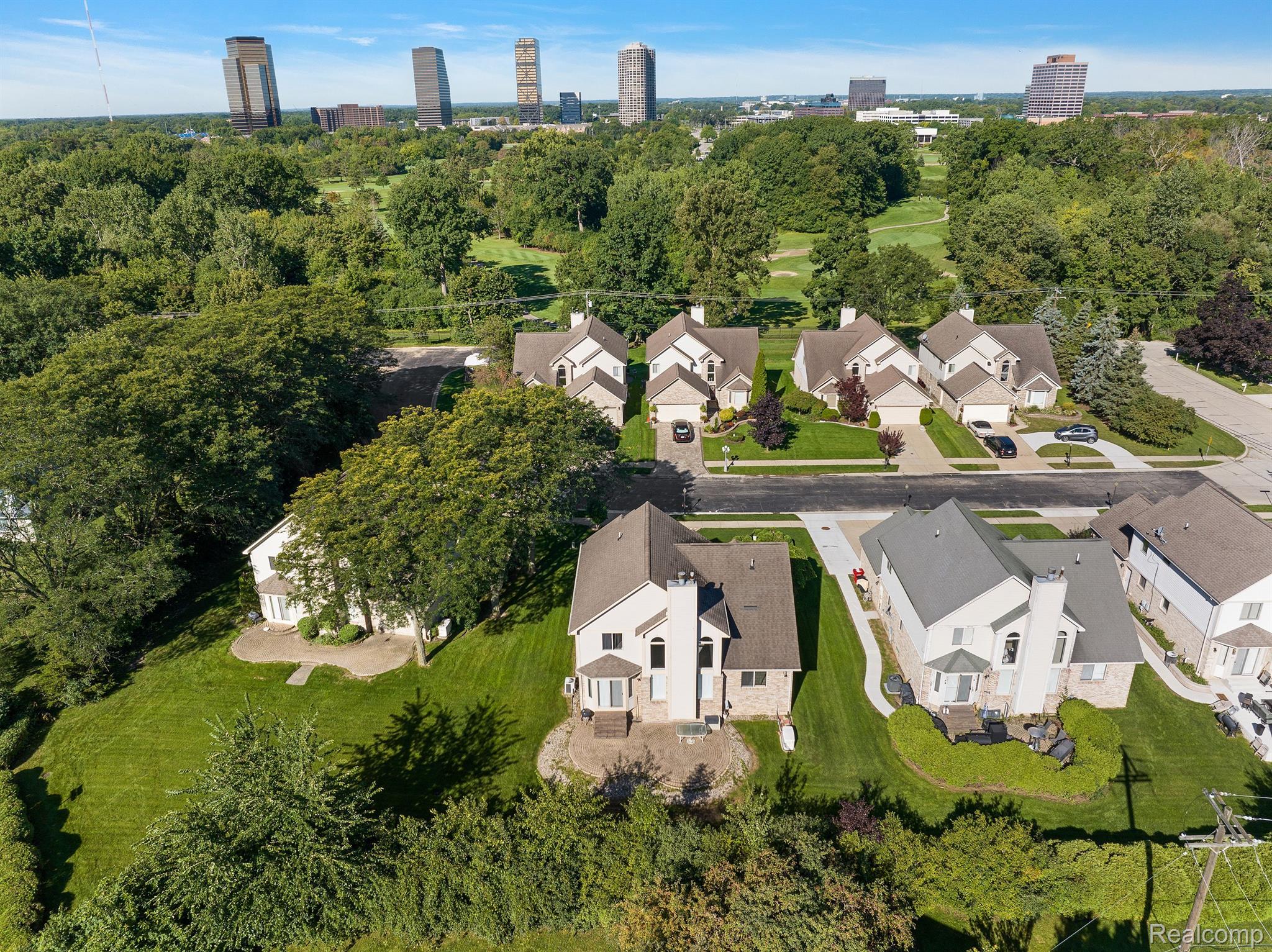 25878 GOLF POINTE Drive