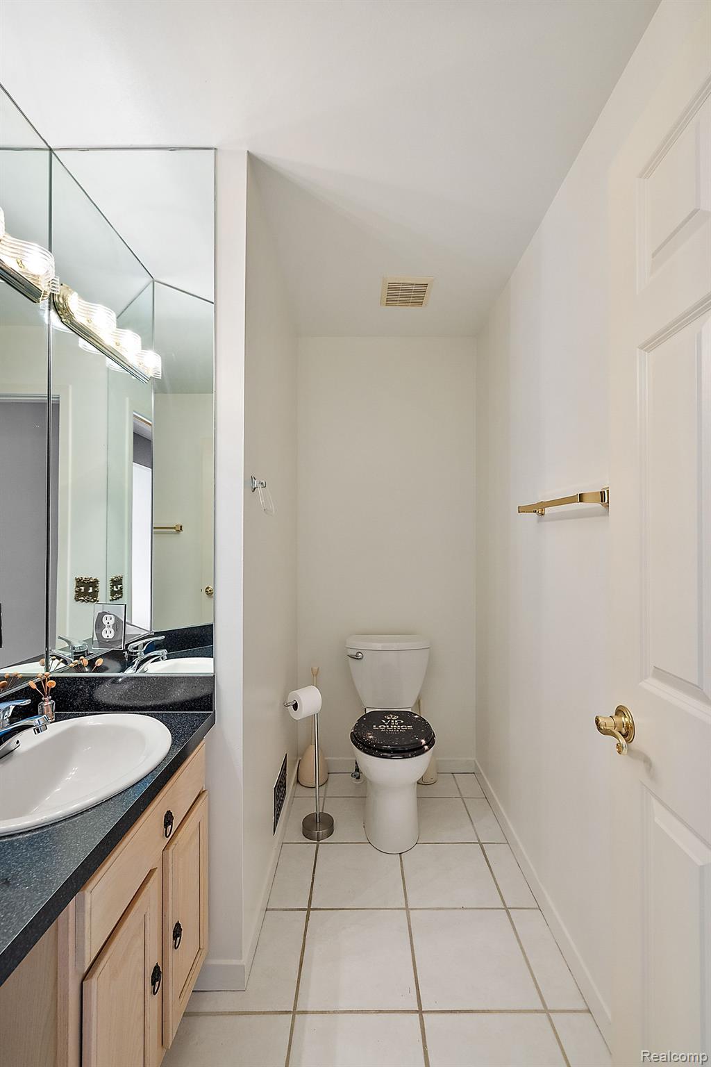 25878 GOLF POINTE Drive