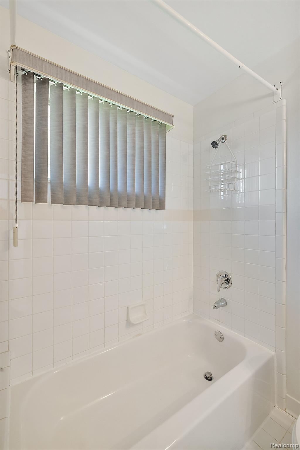 25878 GOLF POINTE Drive