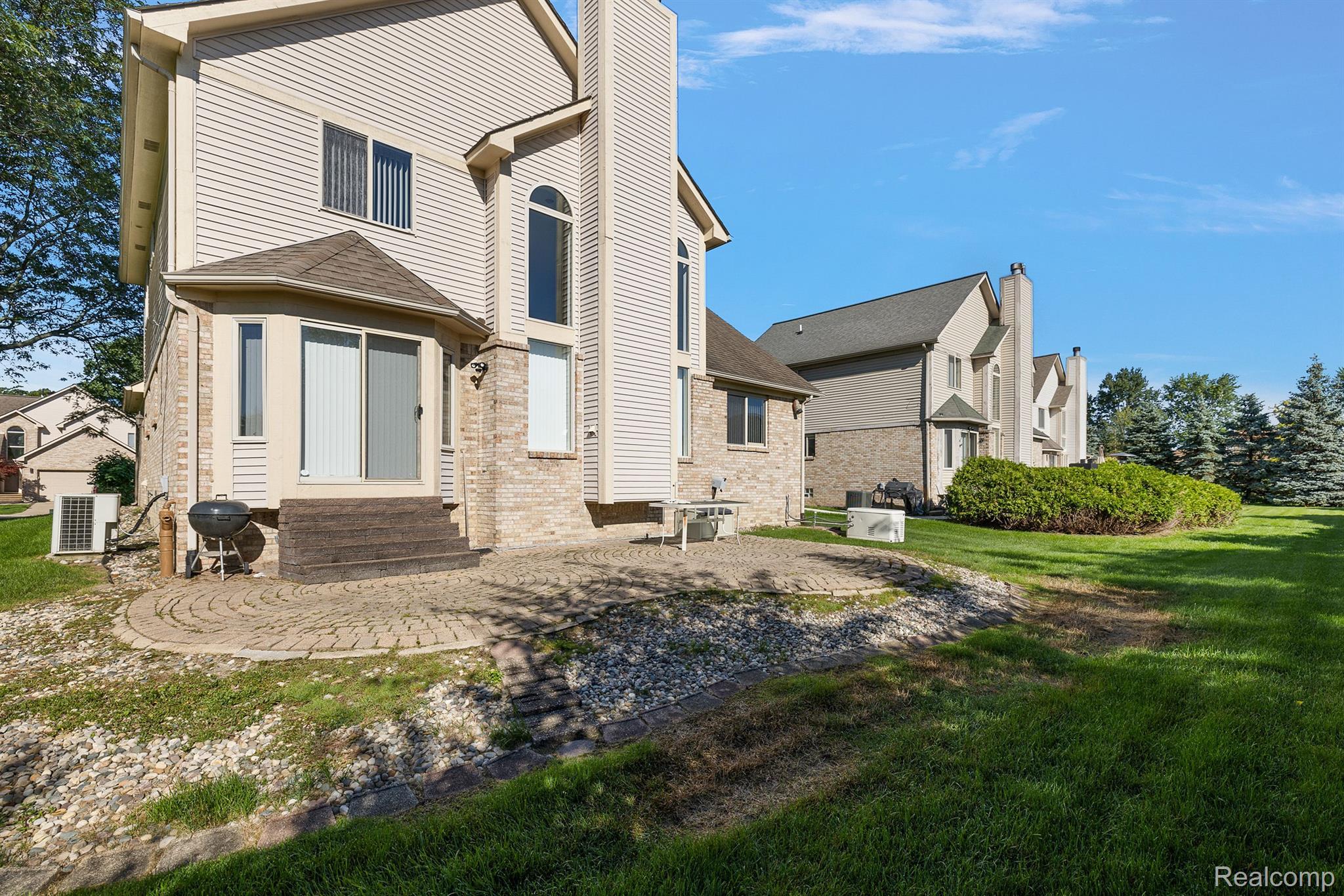 25878 GOLF POINTE Drive