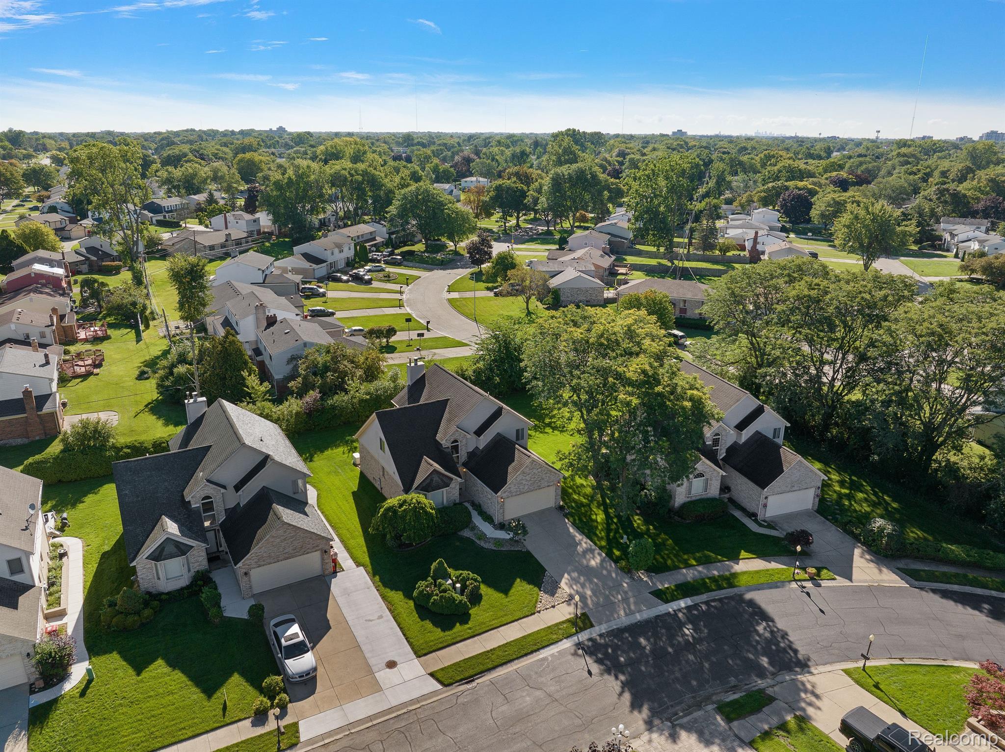 25878 GOLF POINTE Drive