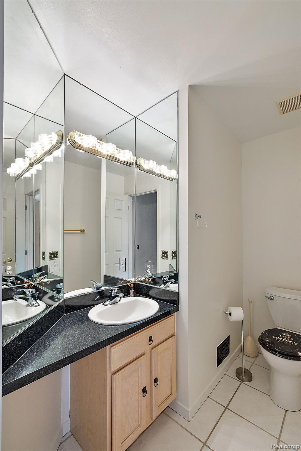 25878 GOLF POINTE Drive