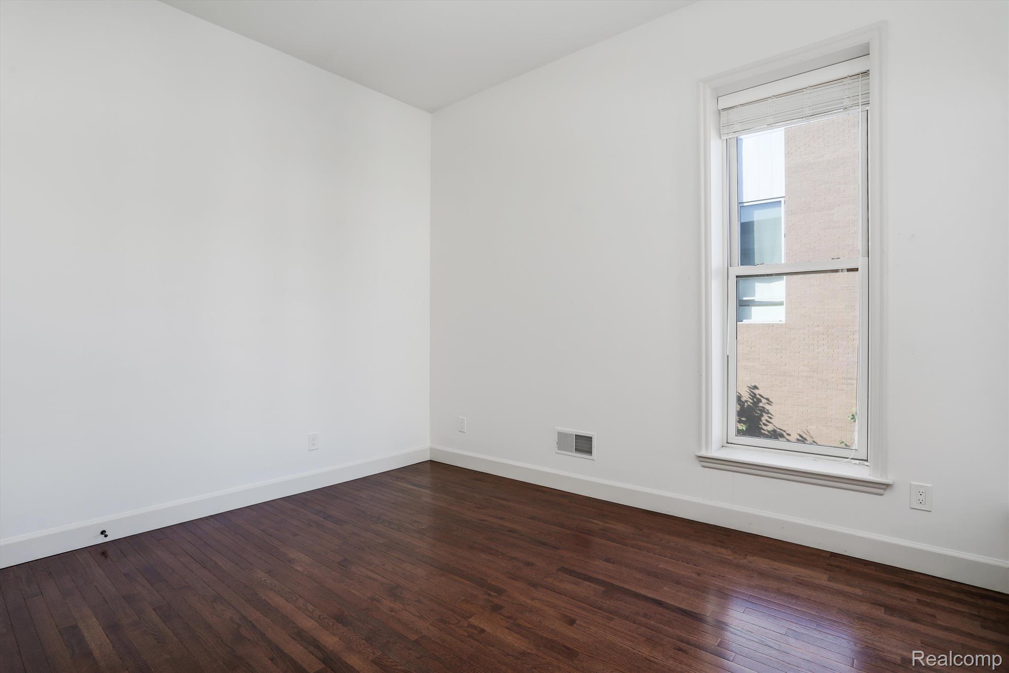 261 Alfred Street Unit: B