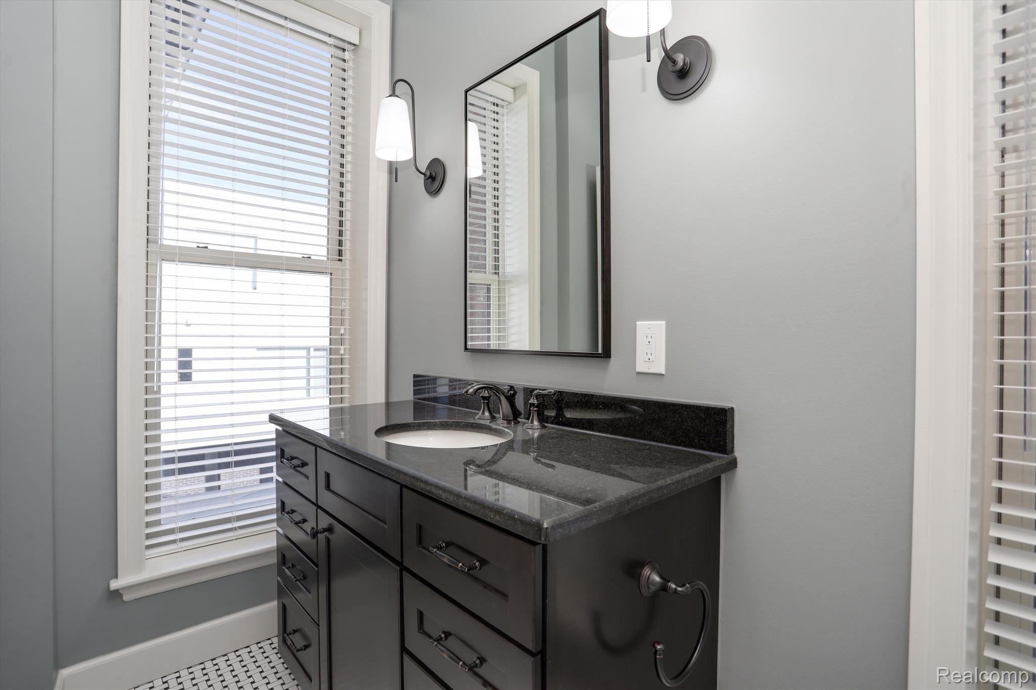 261 Alfred Street Unit: B