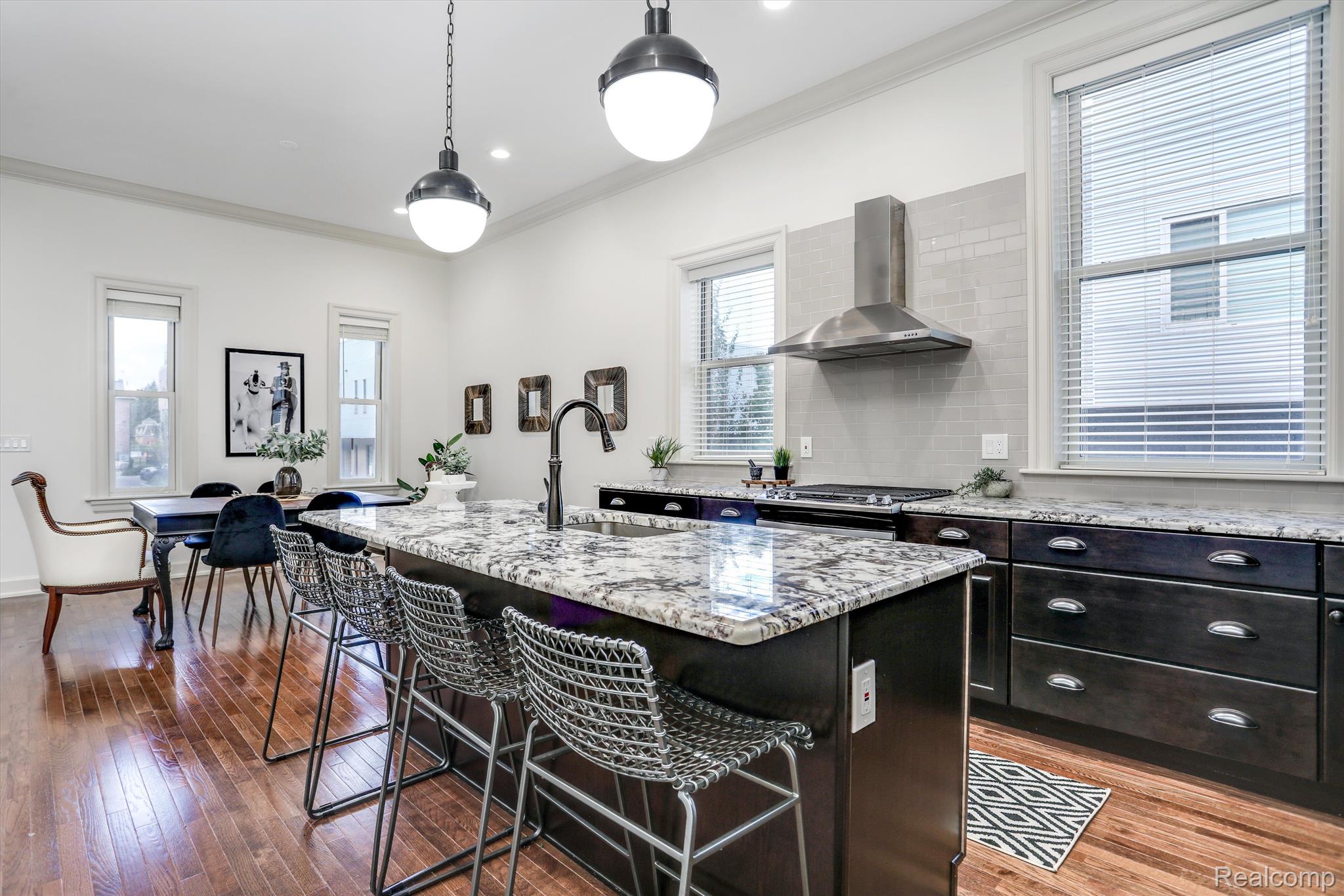 261 Alfred Street Unit: B