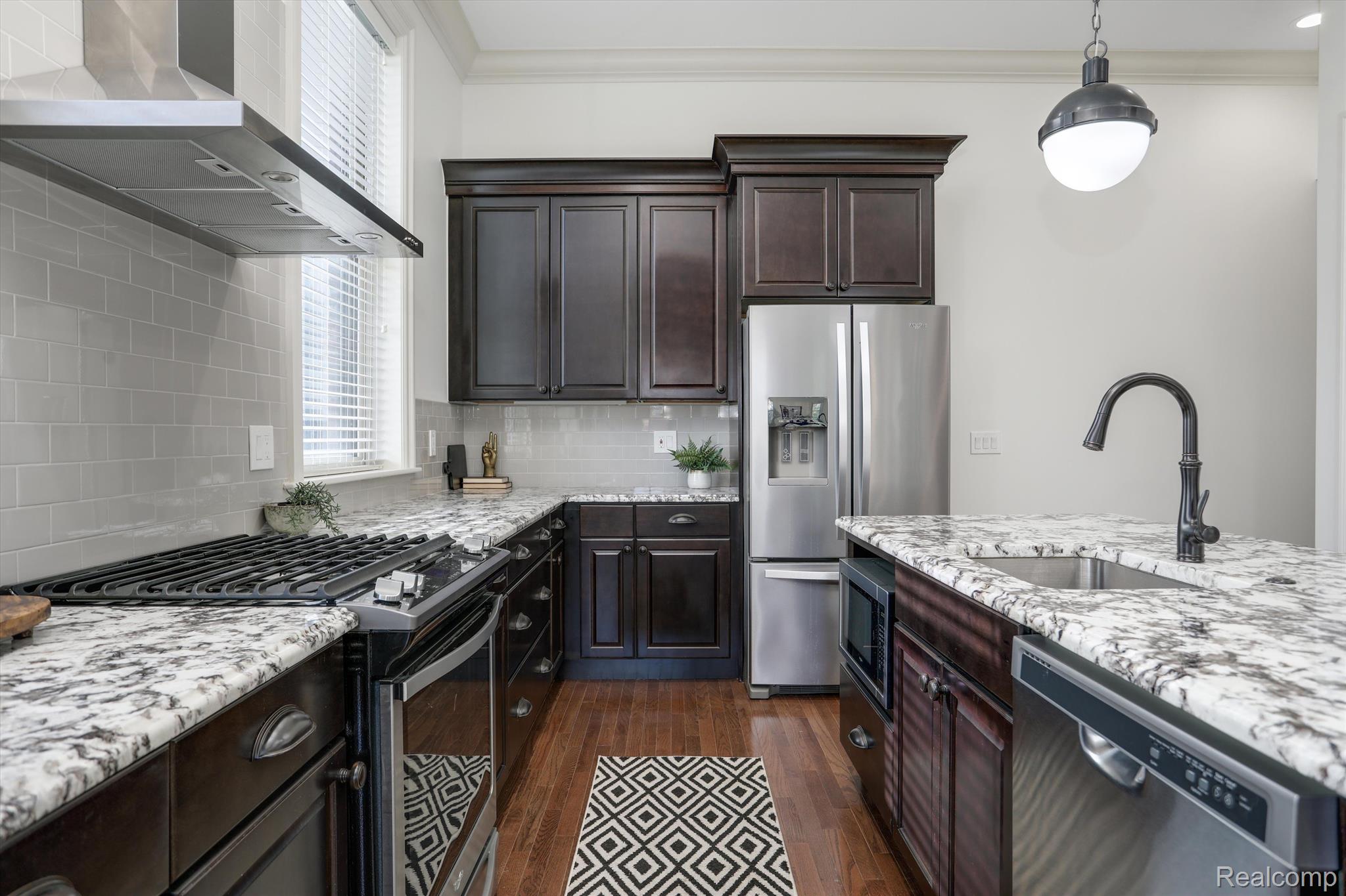 261 Alfred Street Unit: B