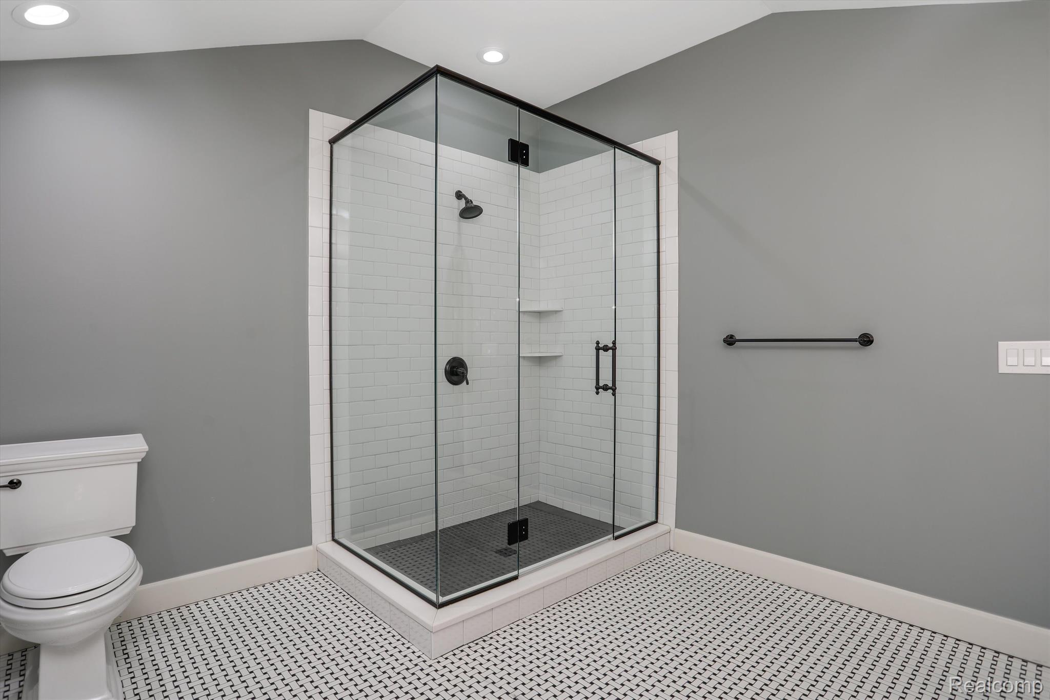 261 Alfred Street Unit: B