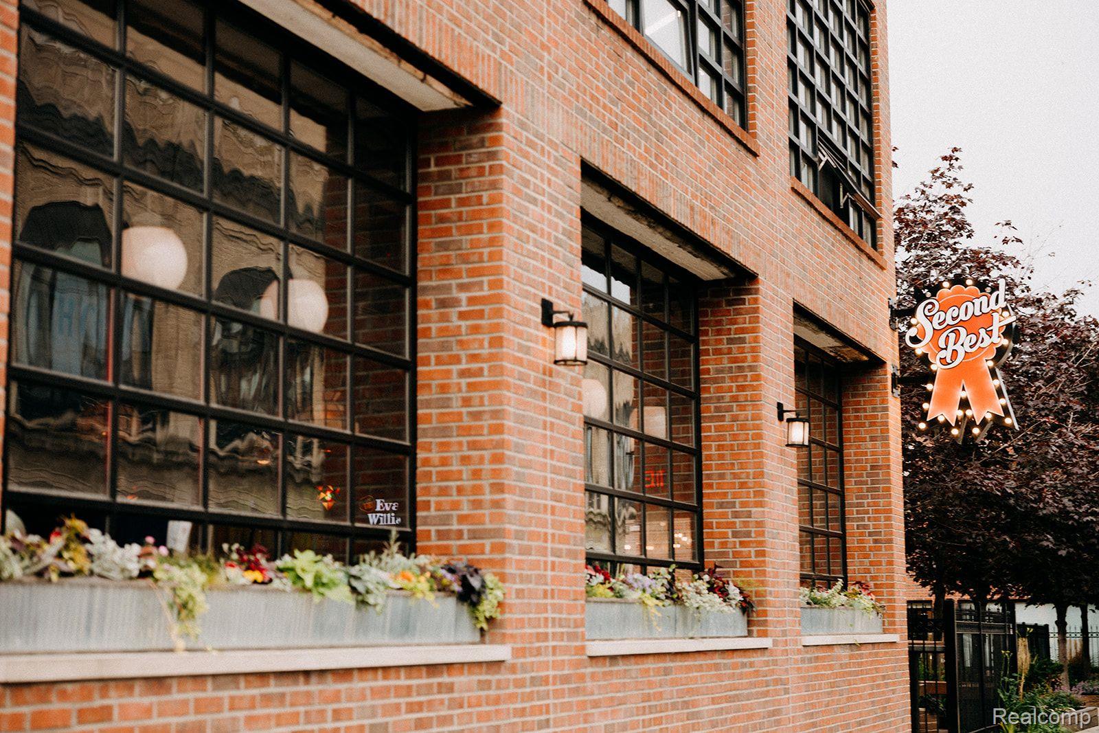 295 Alfred Street Unit: B