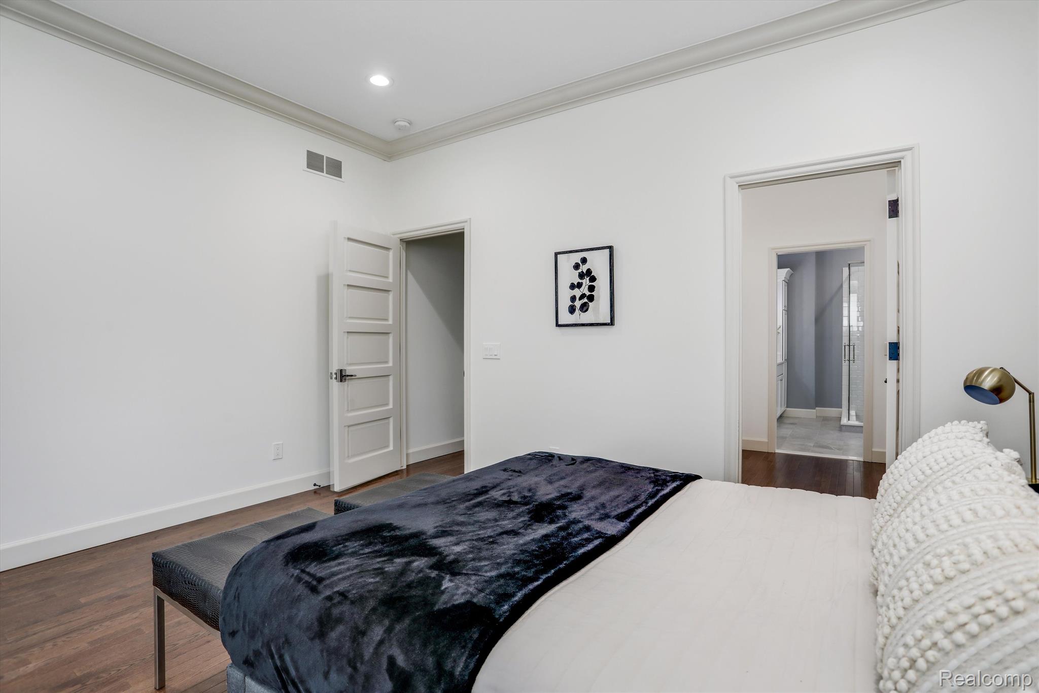 295 Alfred Street Unit: B