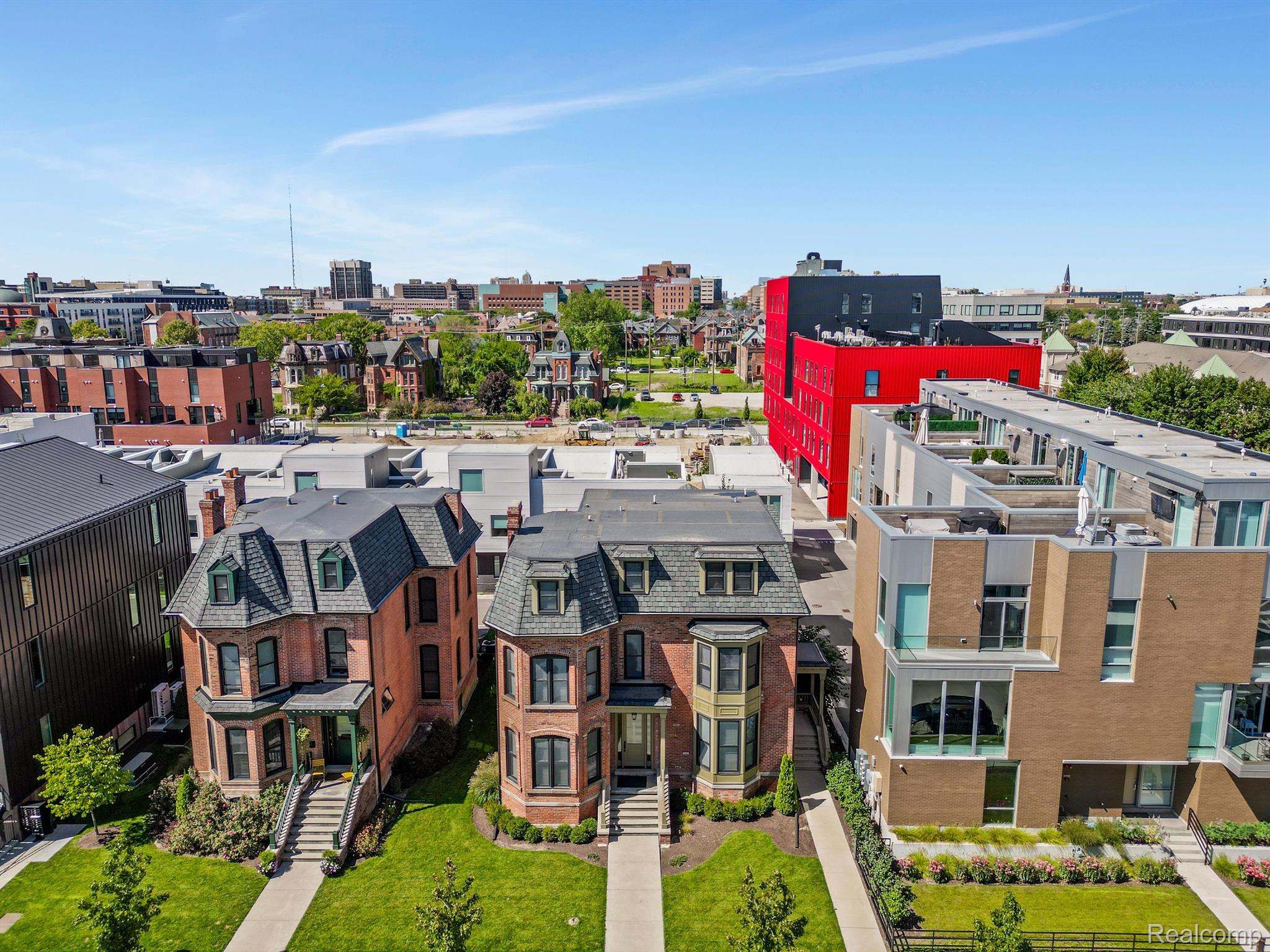 295 Alfred Street Unit: B