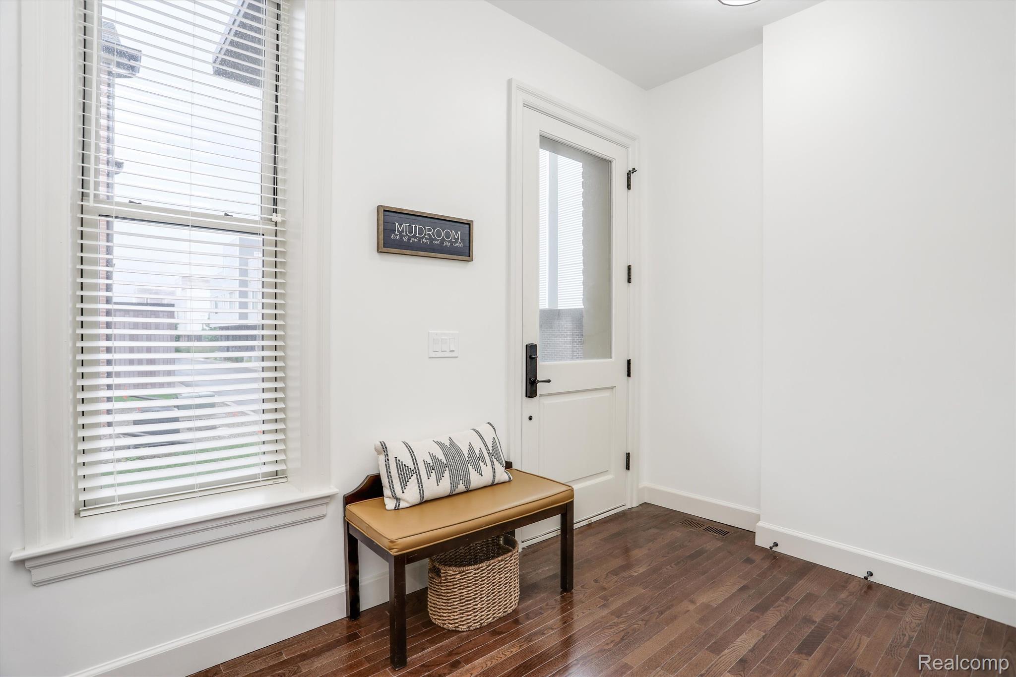 295 Alfred Street Unit: B