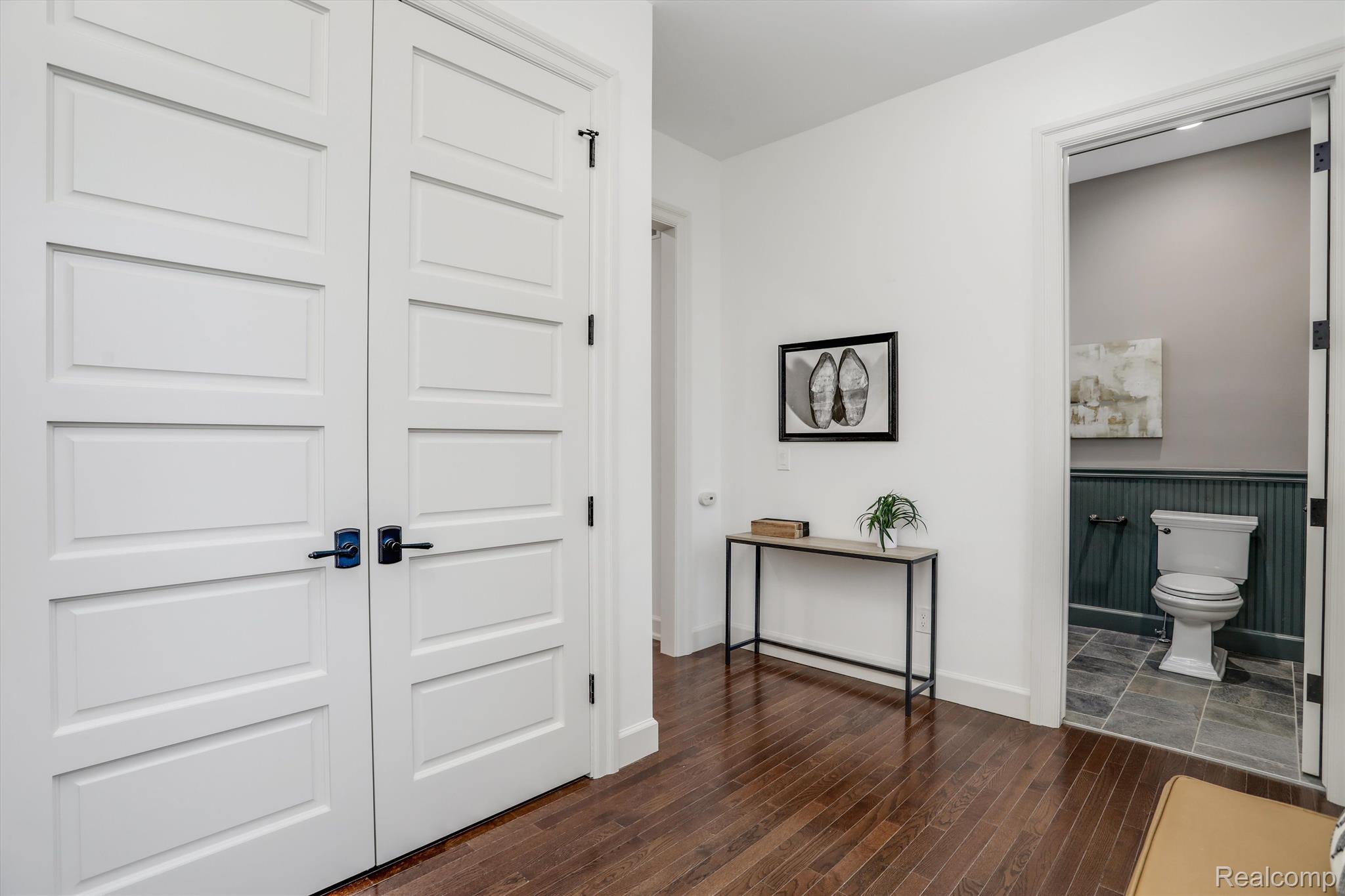 295 Alfred Street Unit: B
