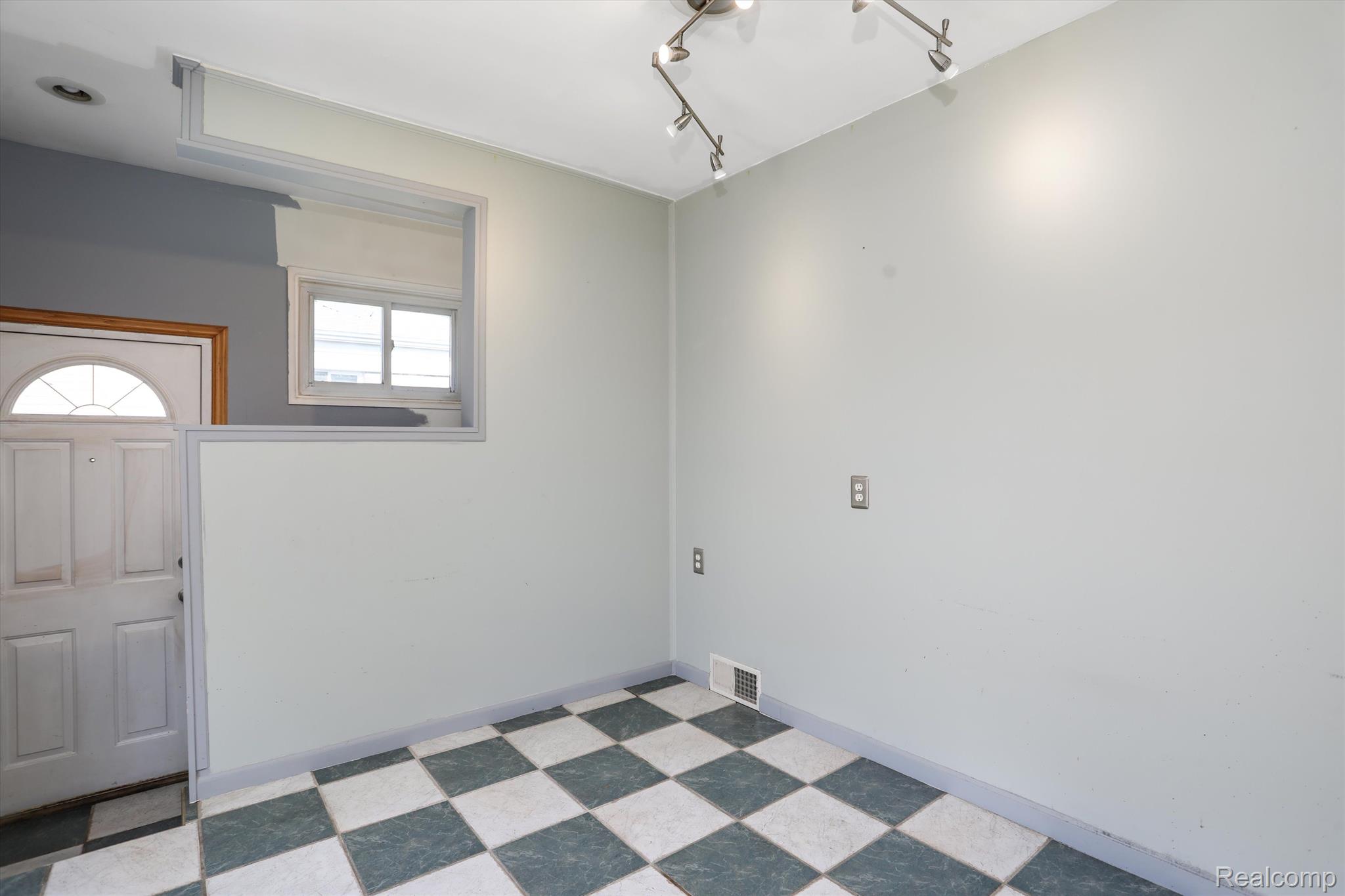 31459 Iroquois Drive