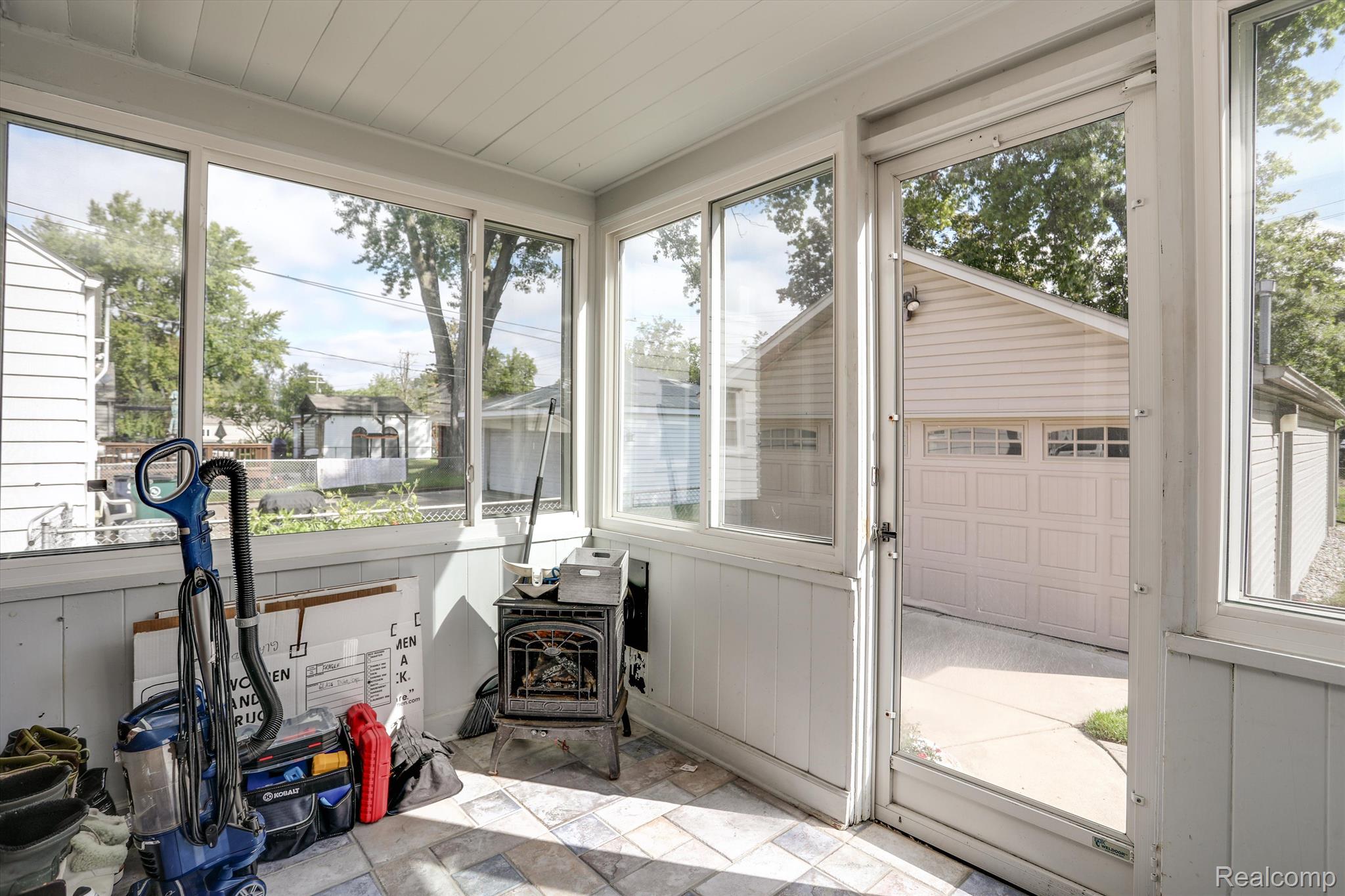 1314 N Altadena Avenue