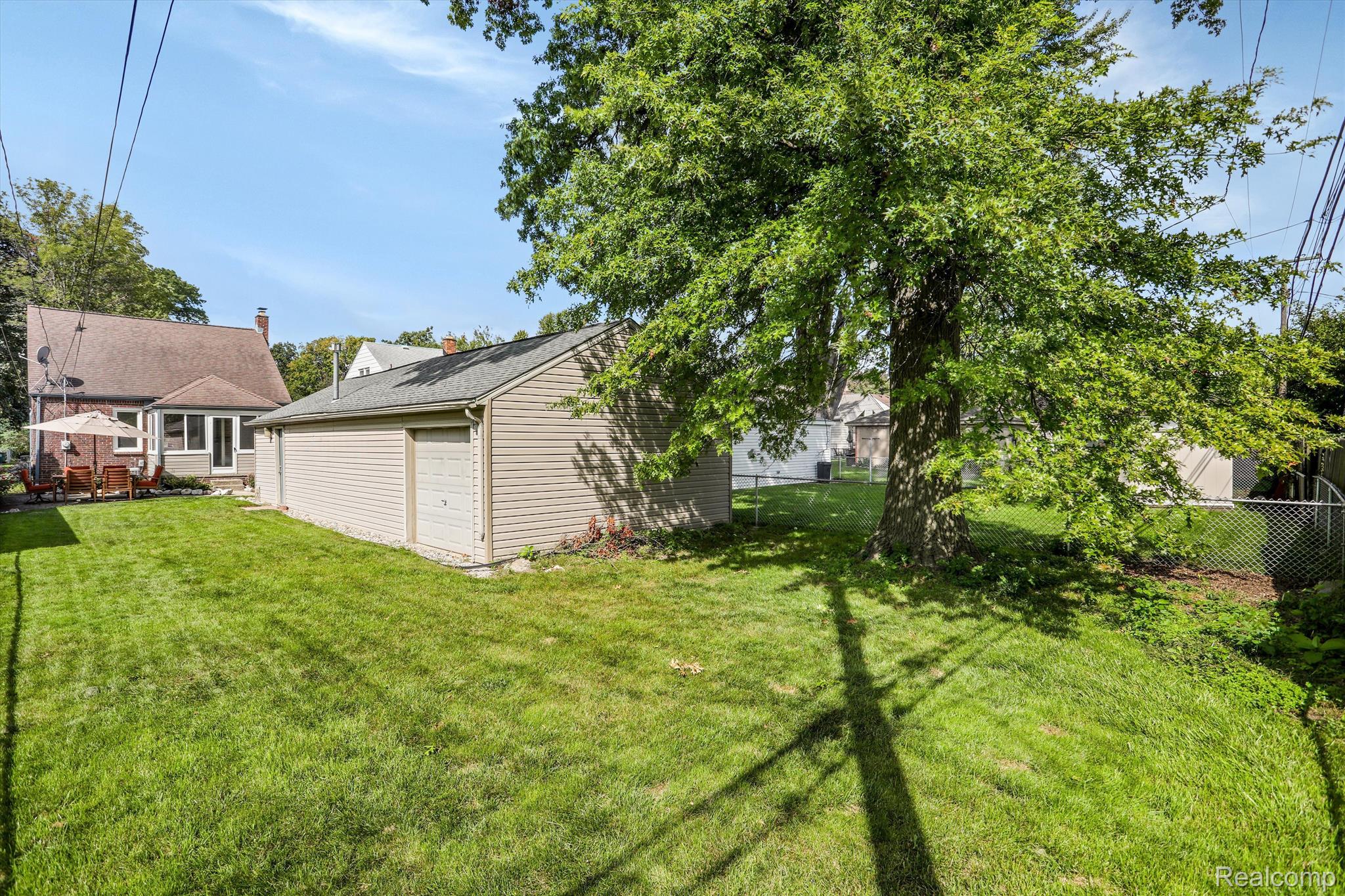 1314 N Altadena Avenue