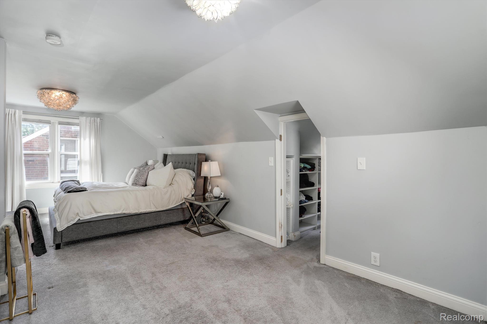 1314 N Altadena Avenue