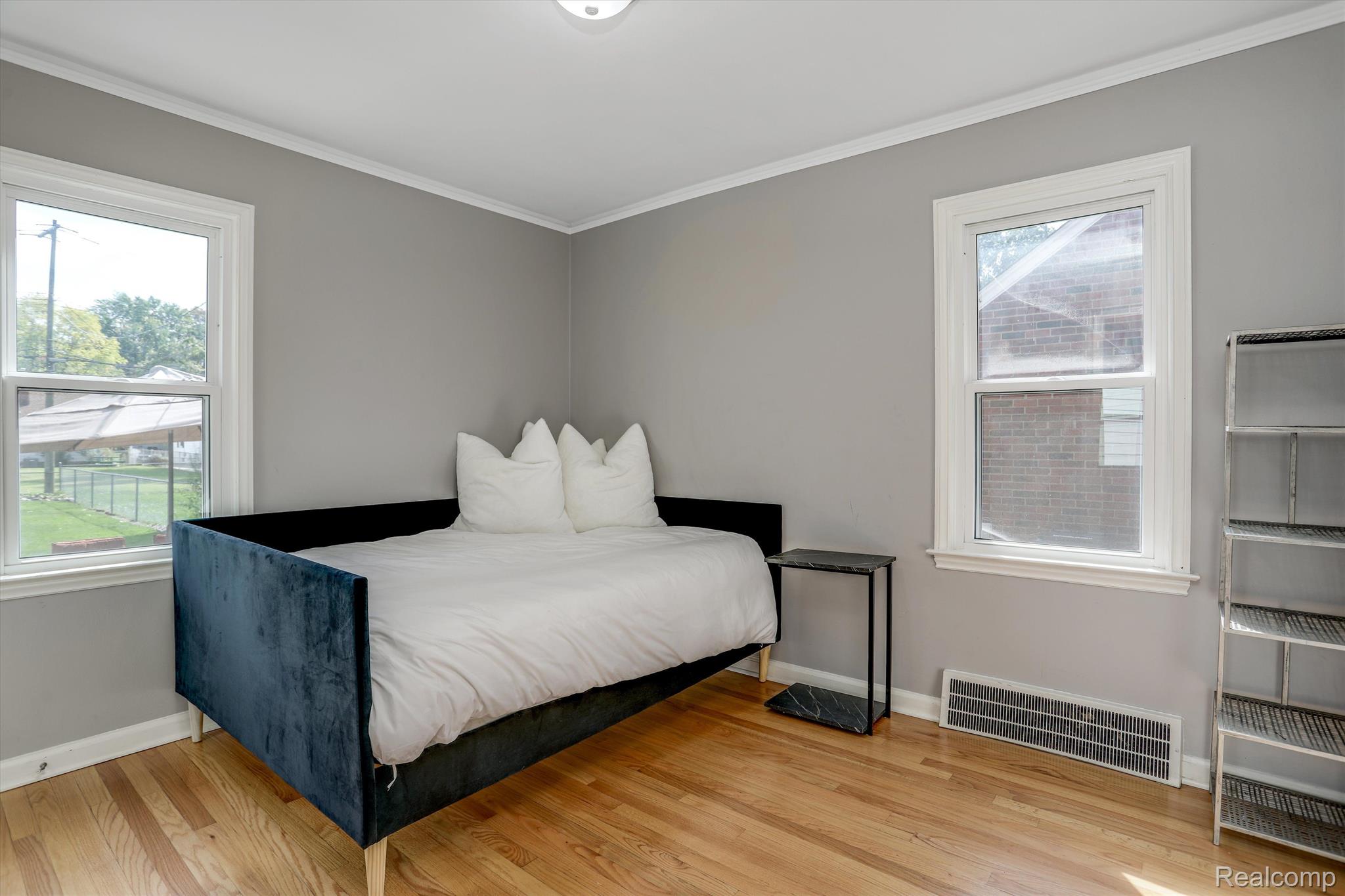 1314 N Altadena Avenue