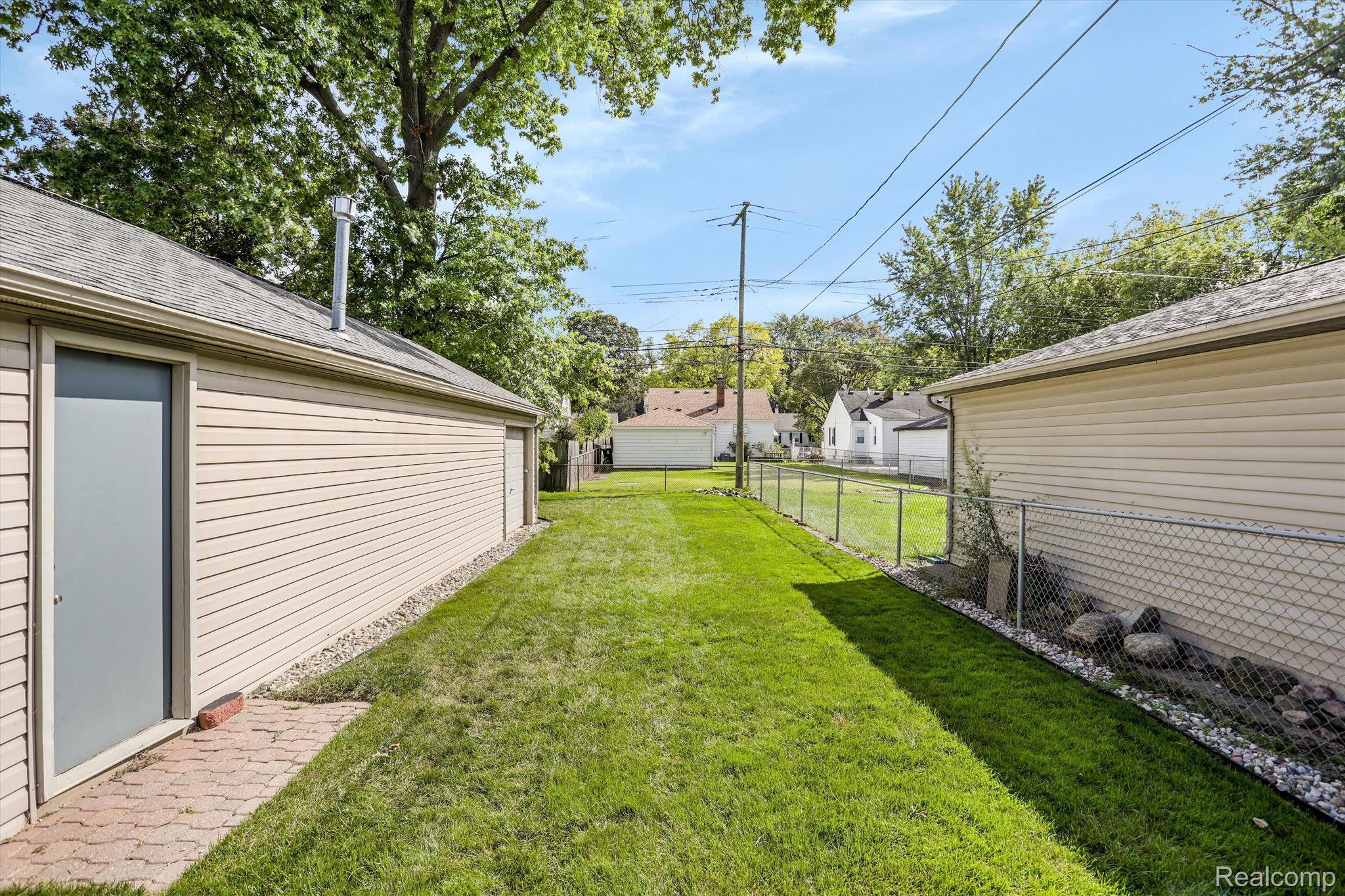 1314 N Altadena Avenue