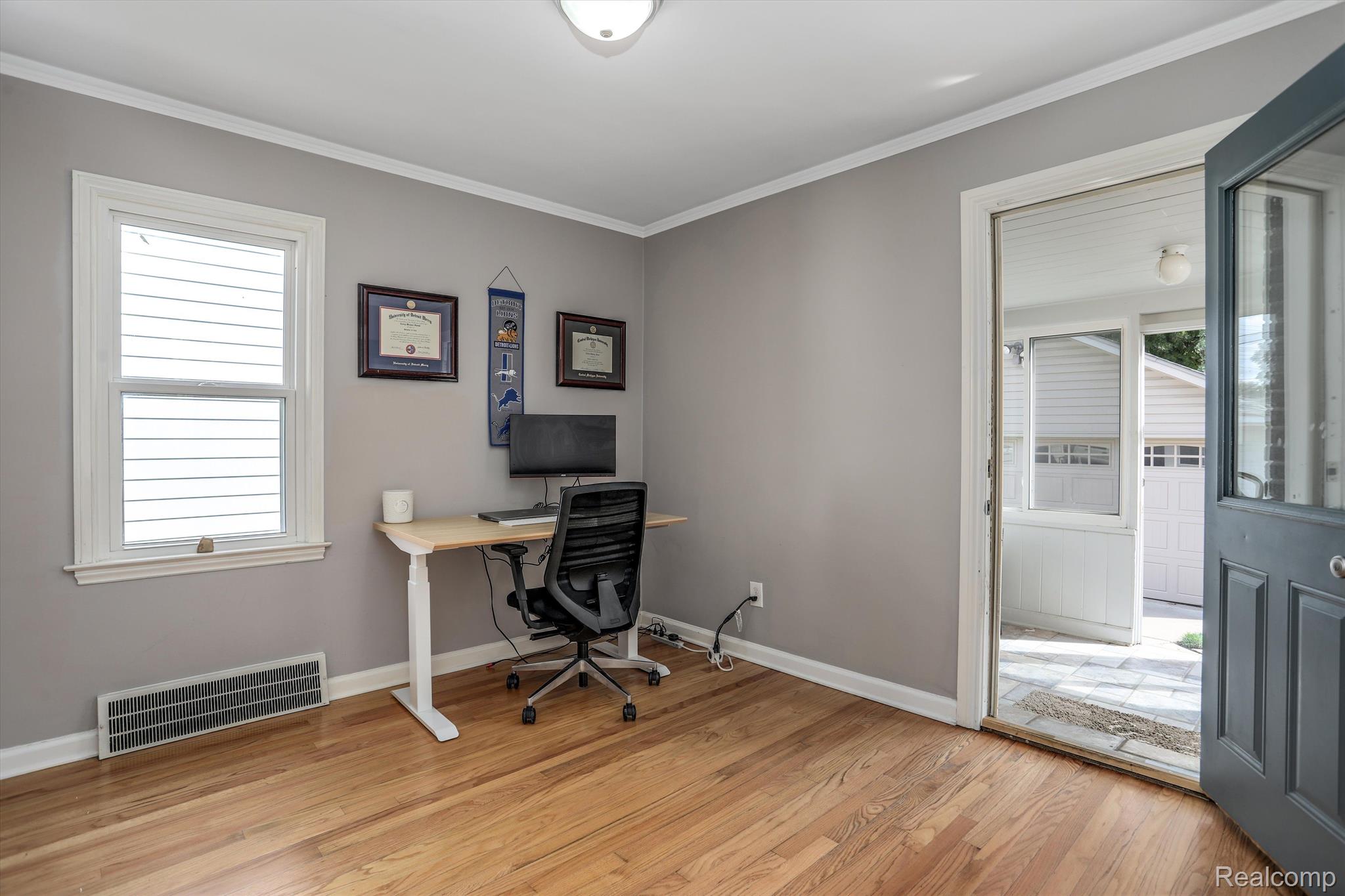 1314 N Altadena Avenue