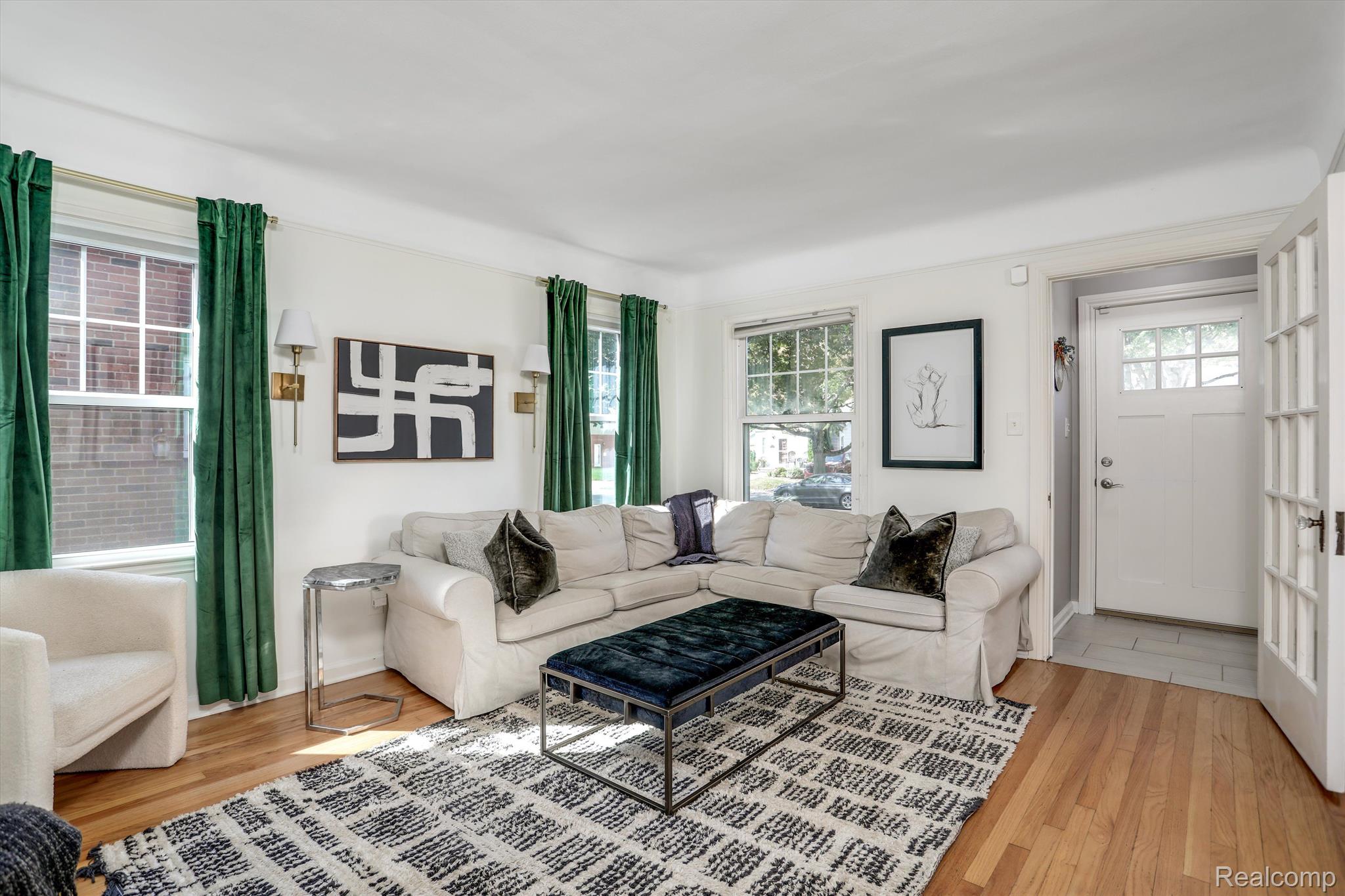 1314 N Altadena Avenue