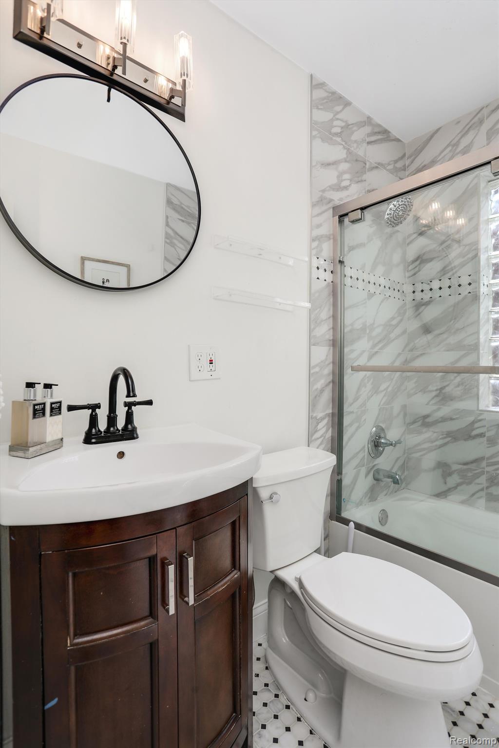 1314 N Altadena Avenue