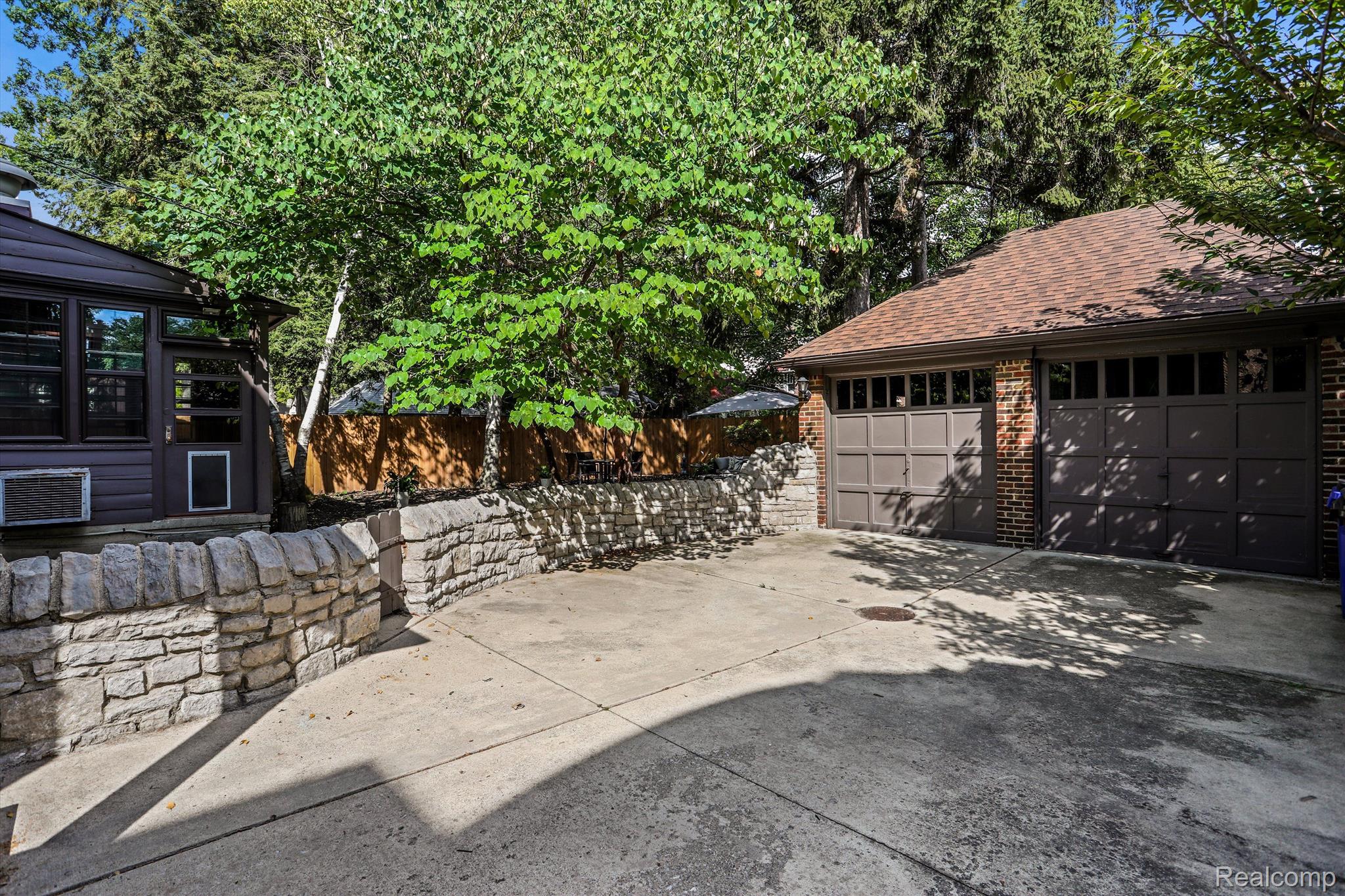 18420 Wildemere Street