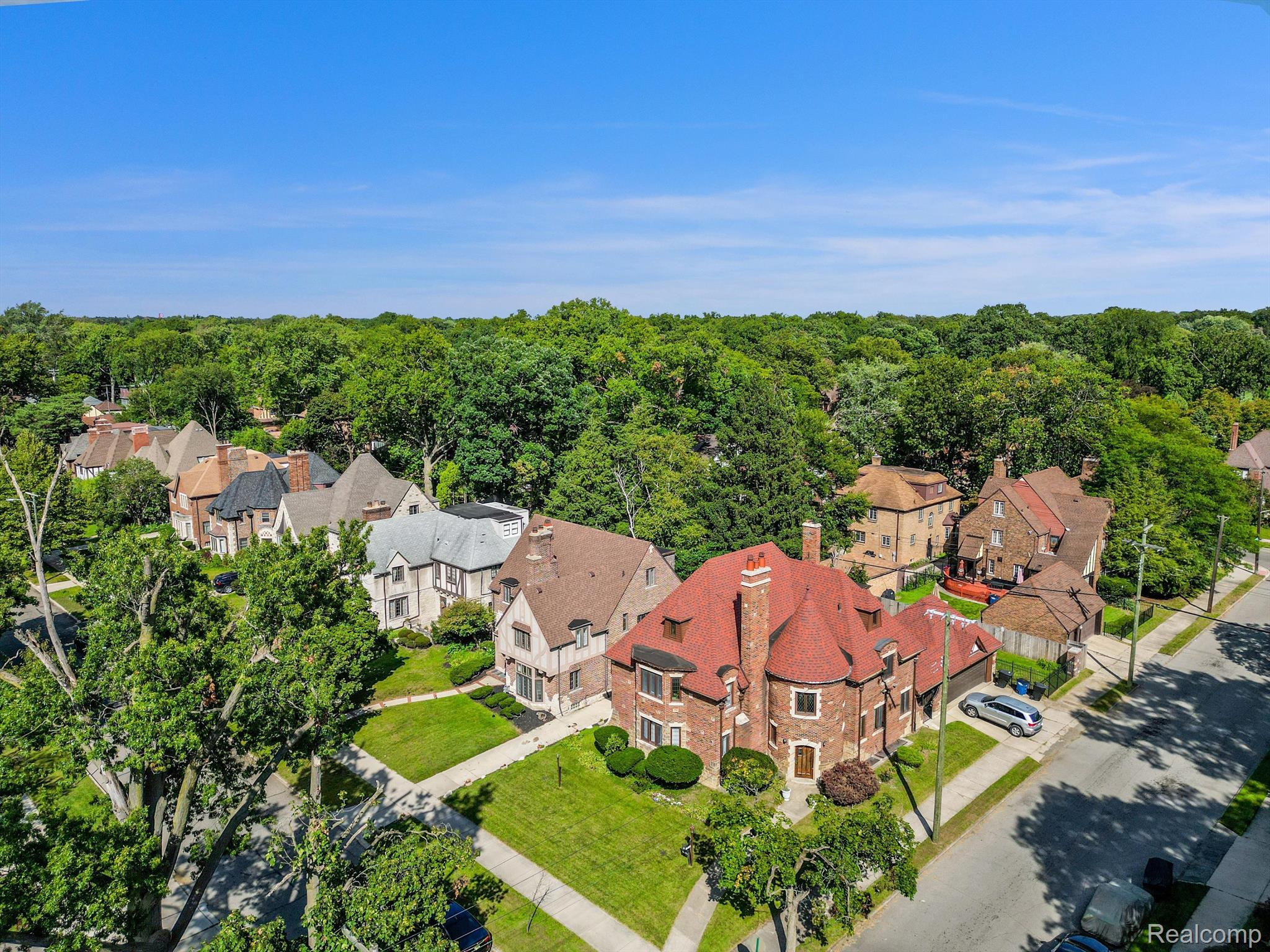 18420 Wildemere Street