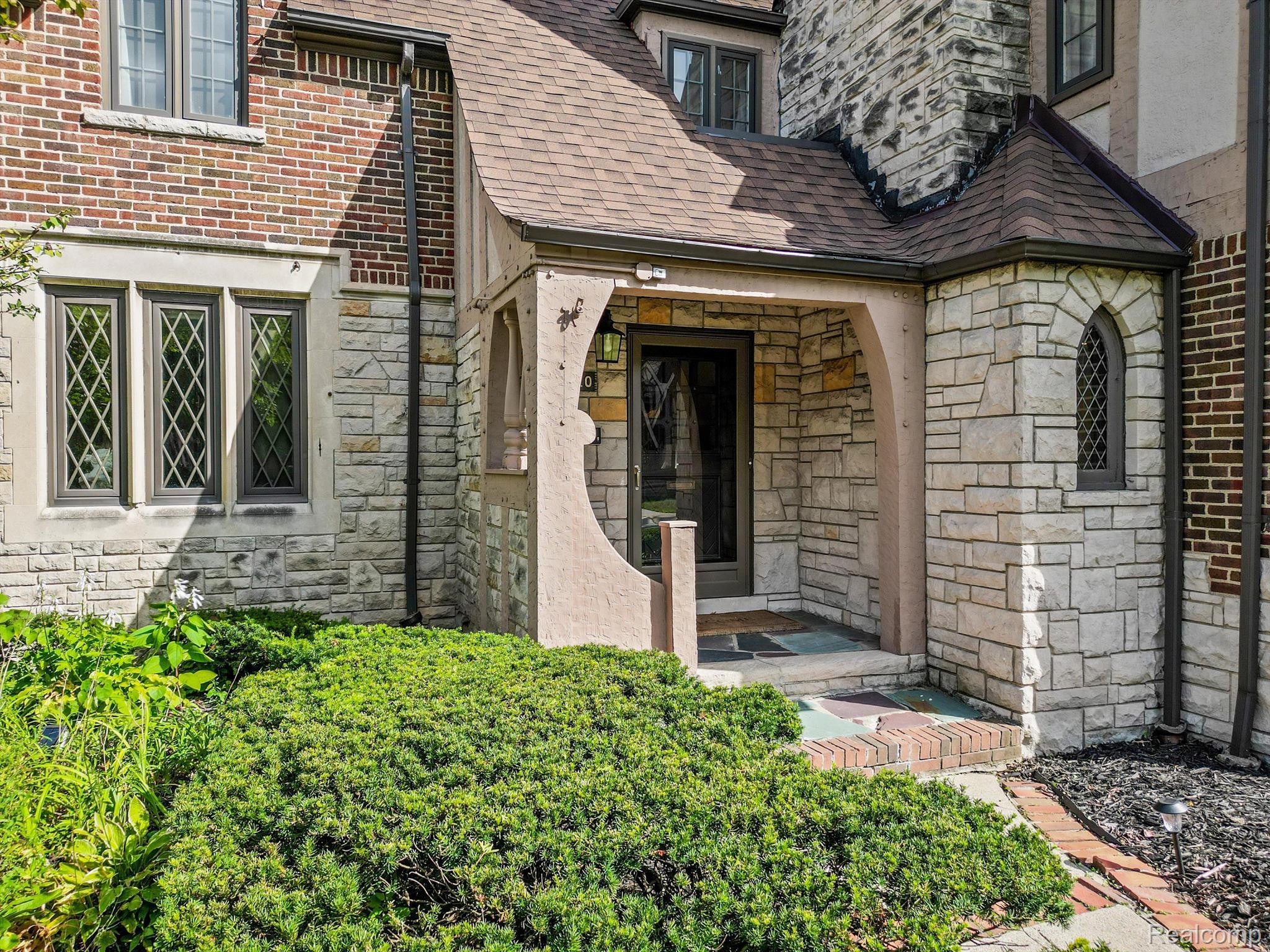 18420 Wildemere Street