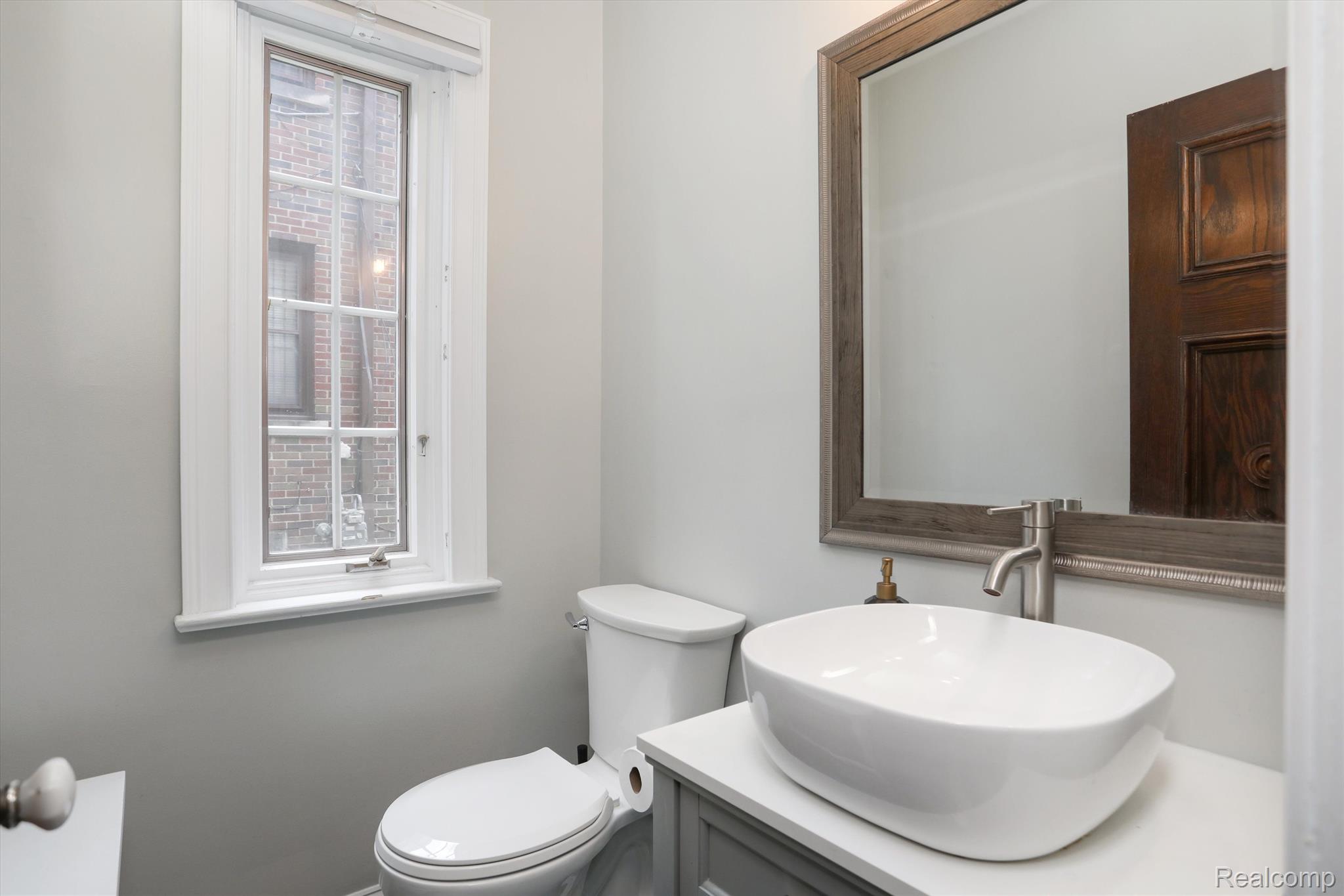 18420 Wildemere Street