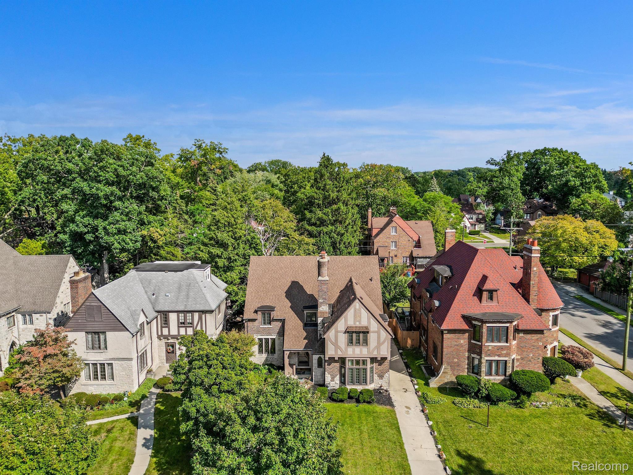 18420 Wildemere Street