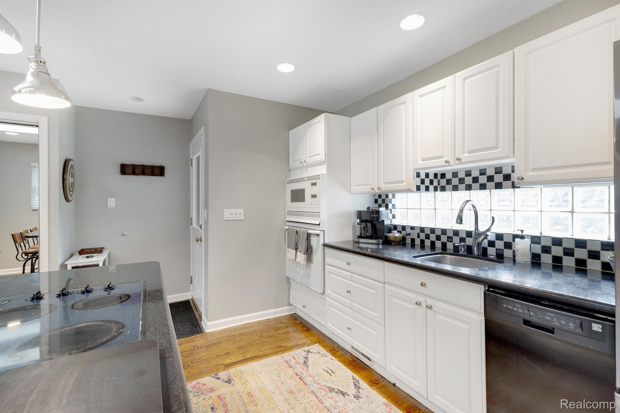 708 SHENANDOAH Drive