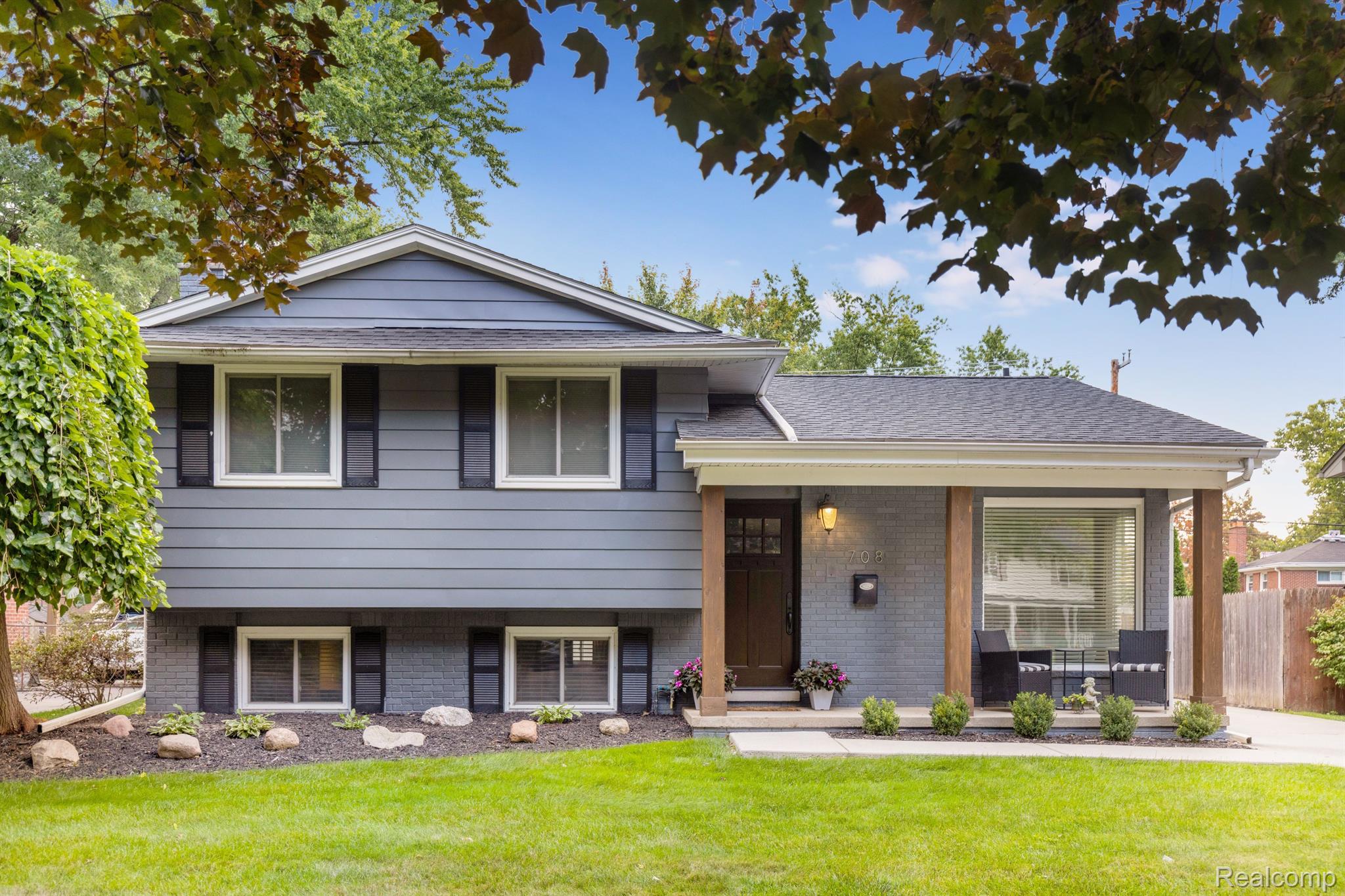 708 SHENANDOAH Drive