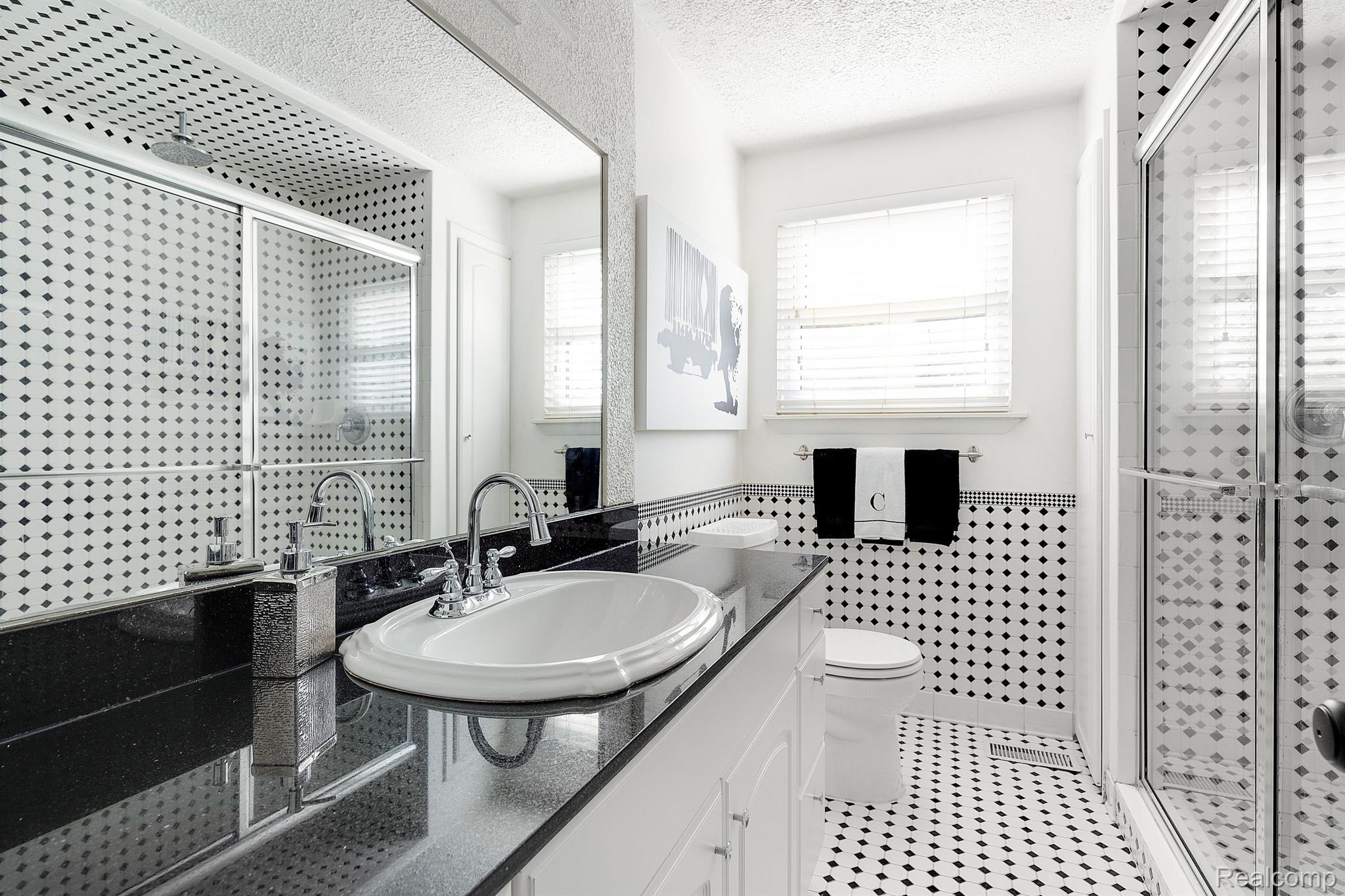 708 SHENANDOAH Drive