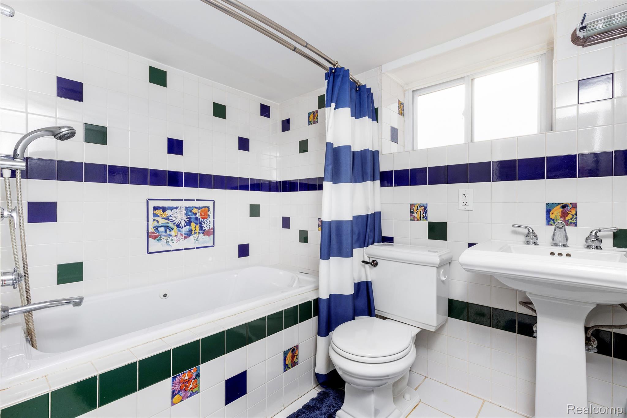 708 SHENANDOAH Drive