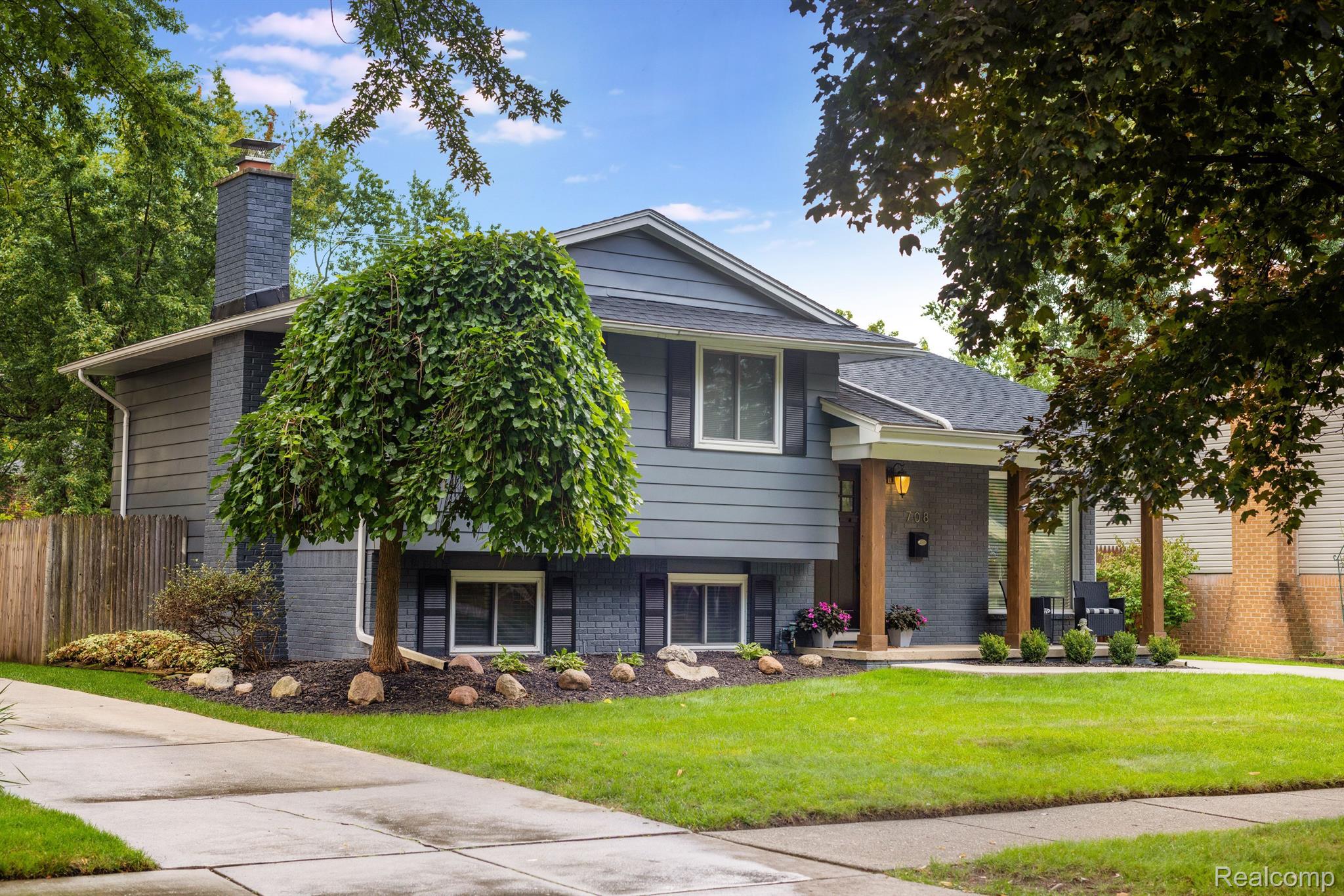 708 SHENANDOAH Drive