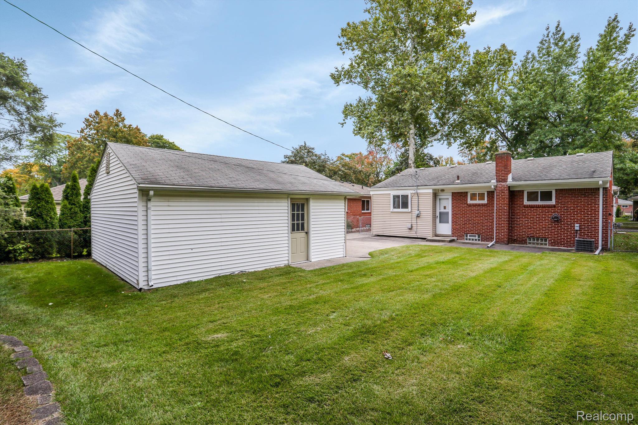 412 W Bloomfield Avenue