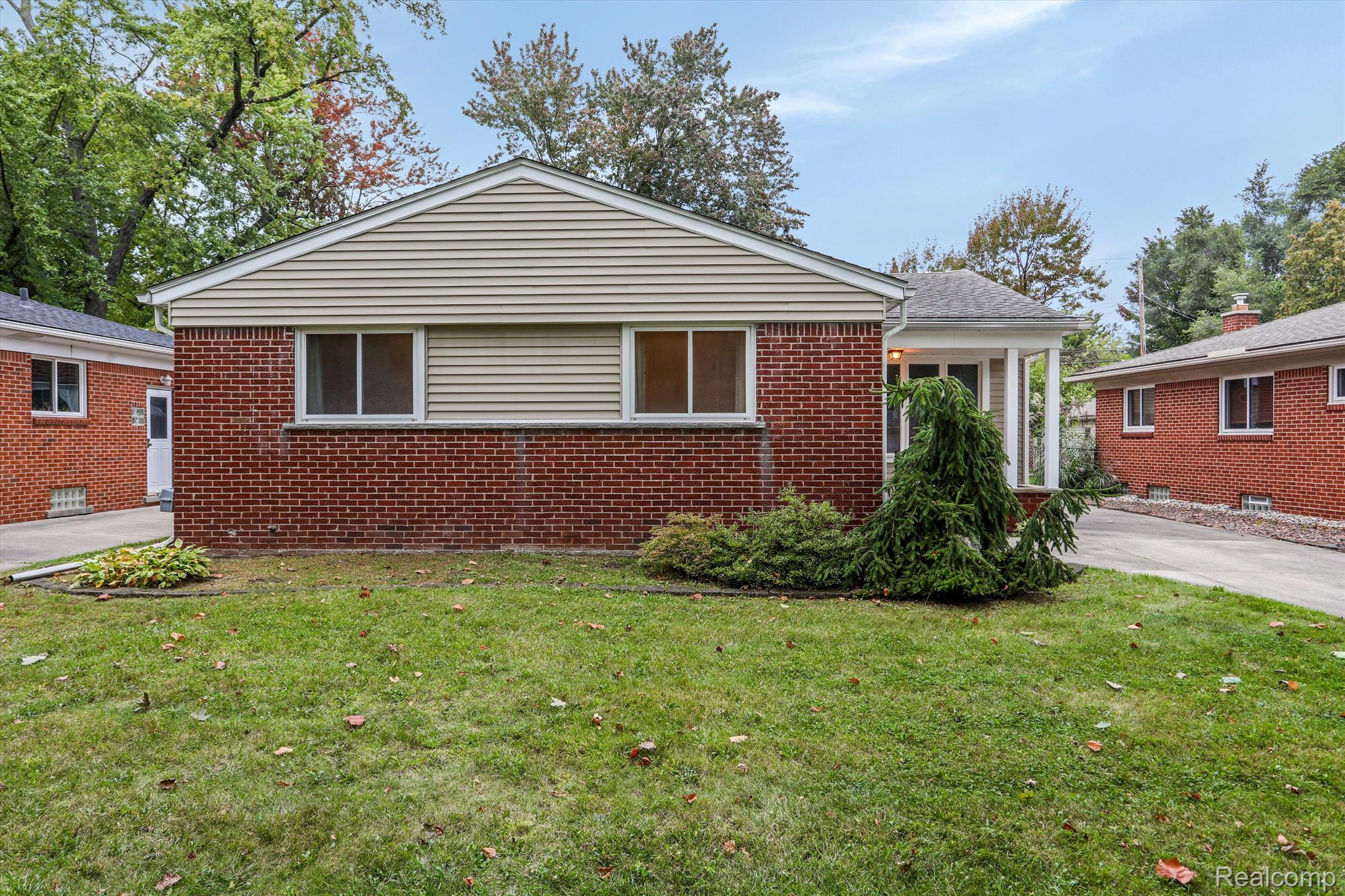 412 W Bloomfield Avenue