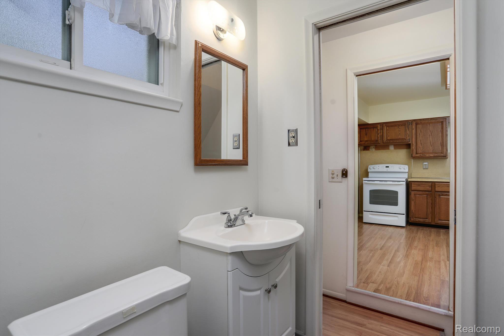 412 W Bloomfield Avenue