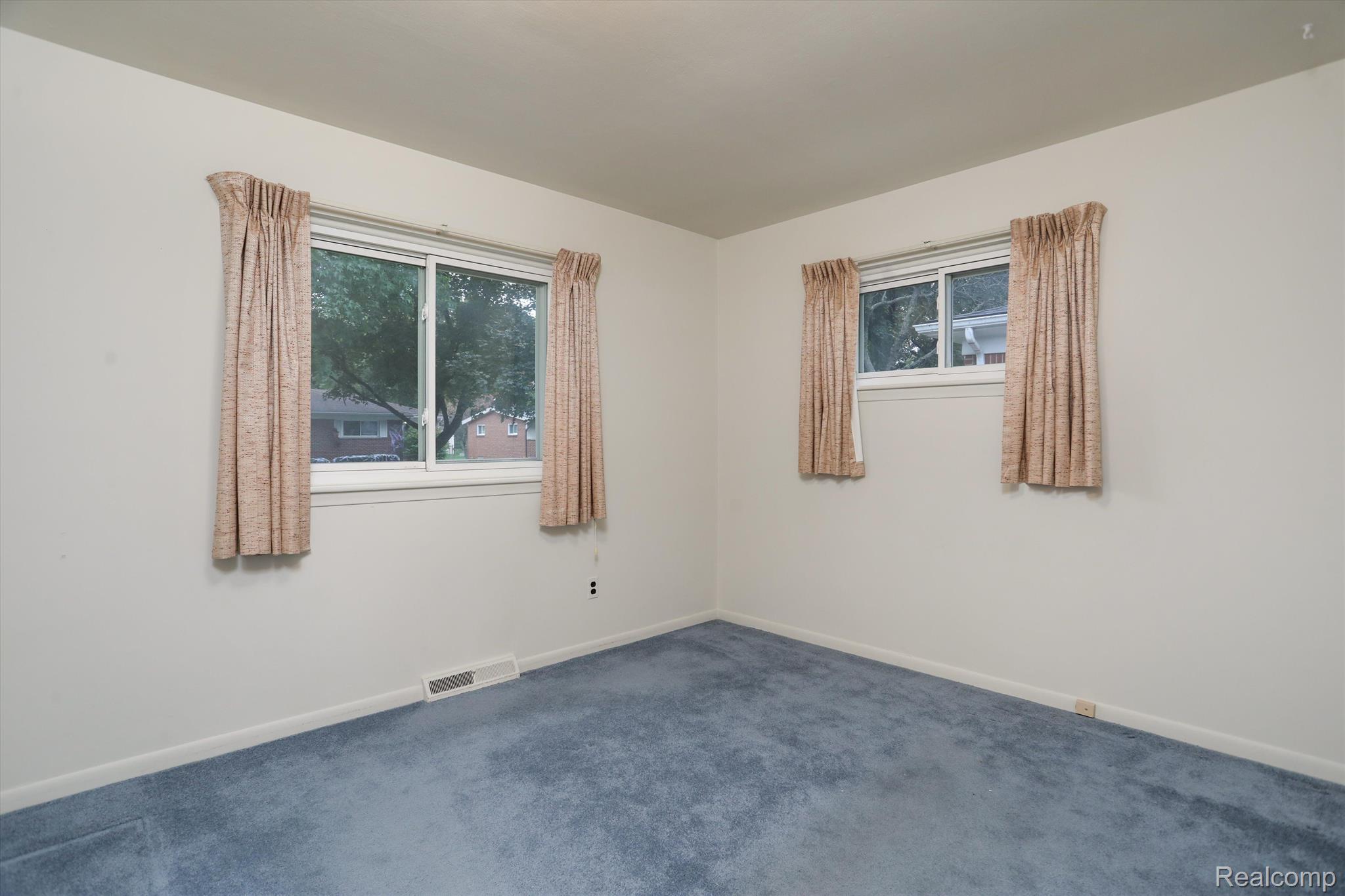 412 W Bloomfield Avenue