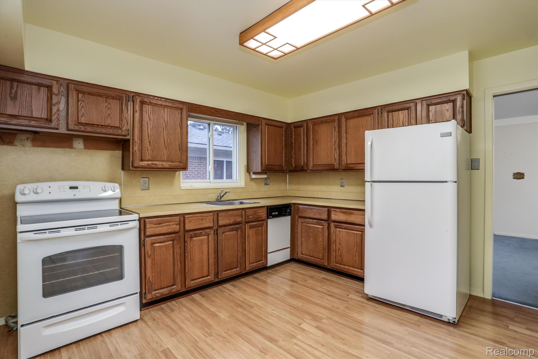 412 W Bloomfield Avenue