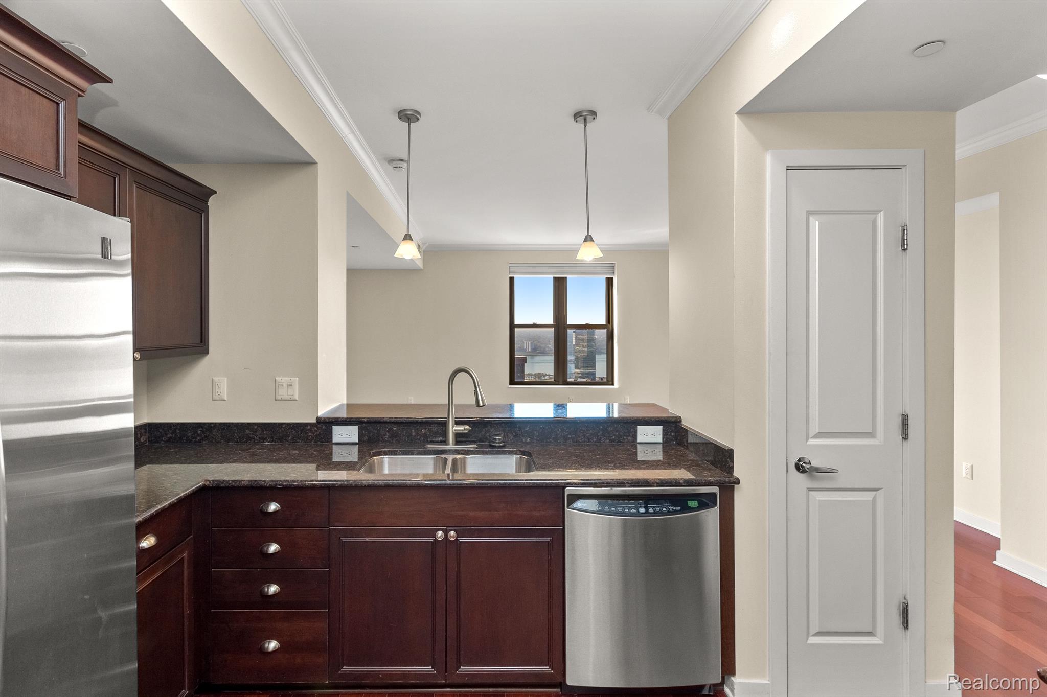 1135 SHELBY Street Unit: 2508