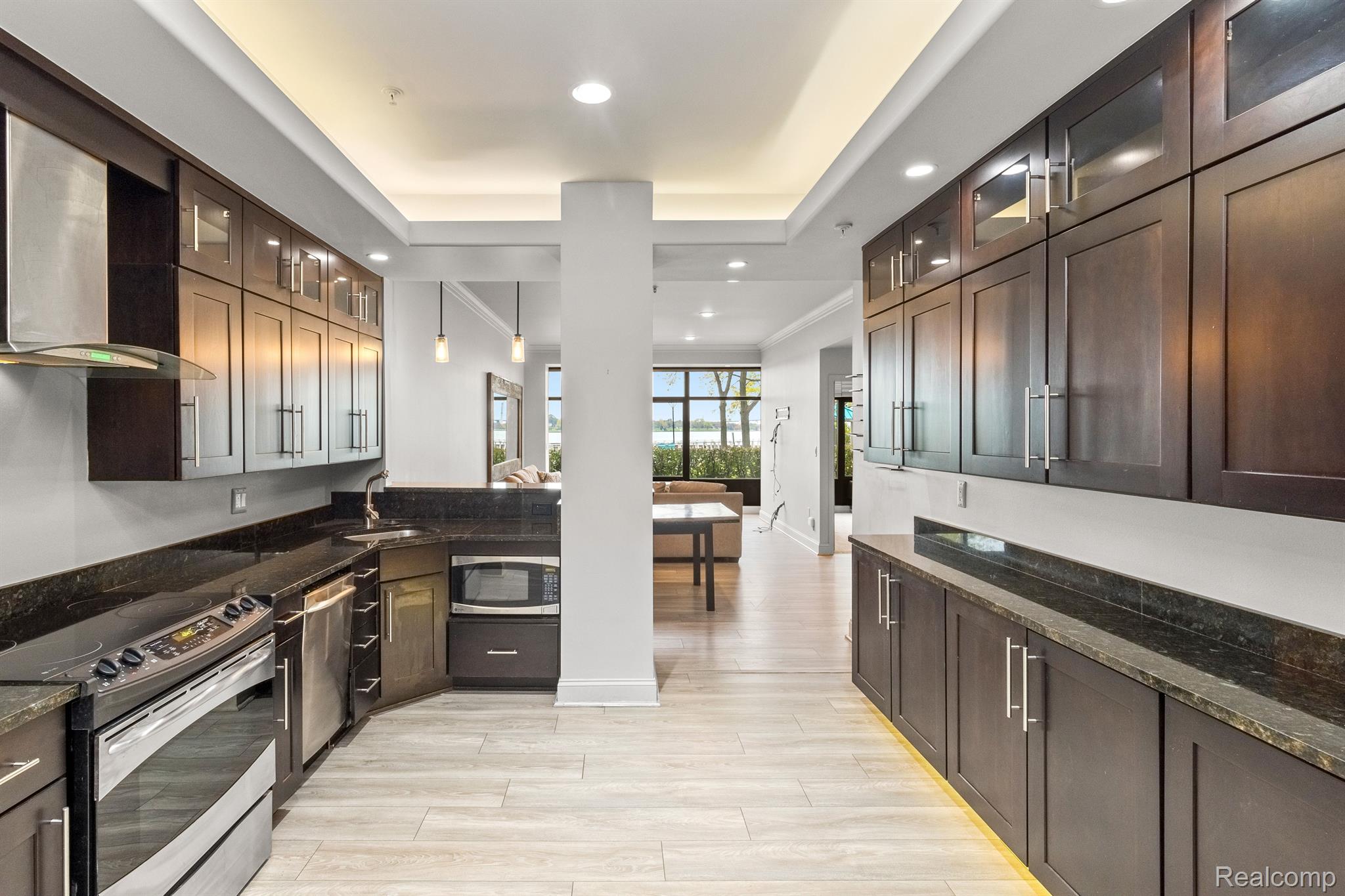 1001 W JEFFERSON Avenue Unit: 300-1I