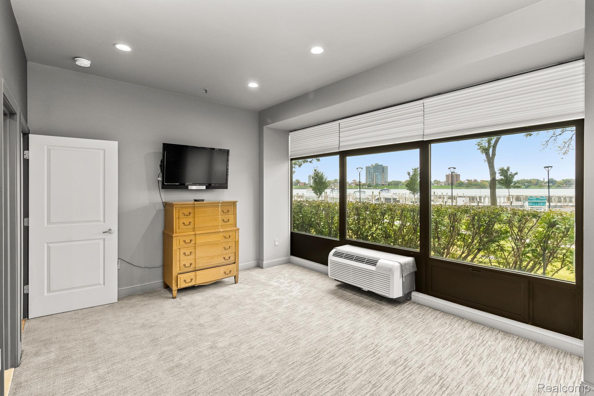 1001 W JEFFERSON Avenue Unit: 300-1I